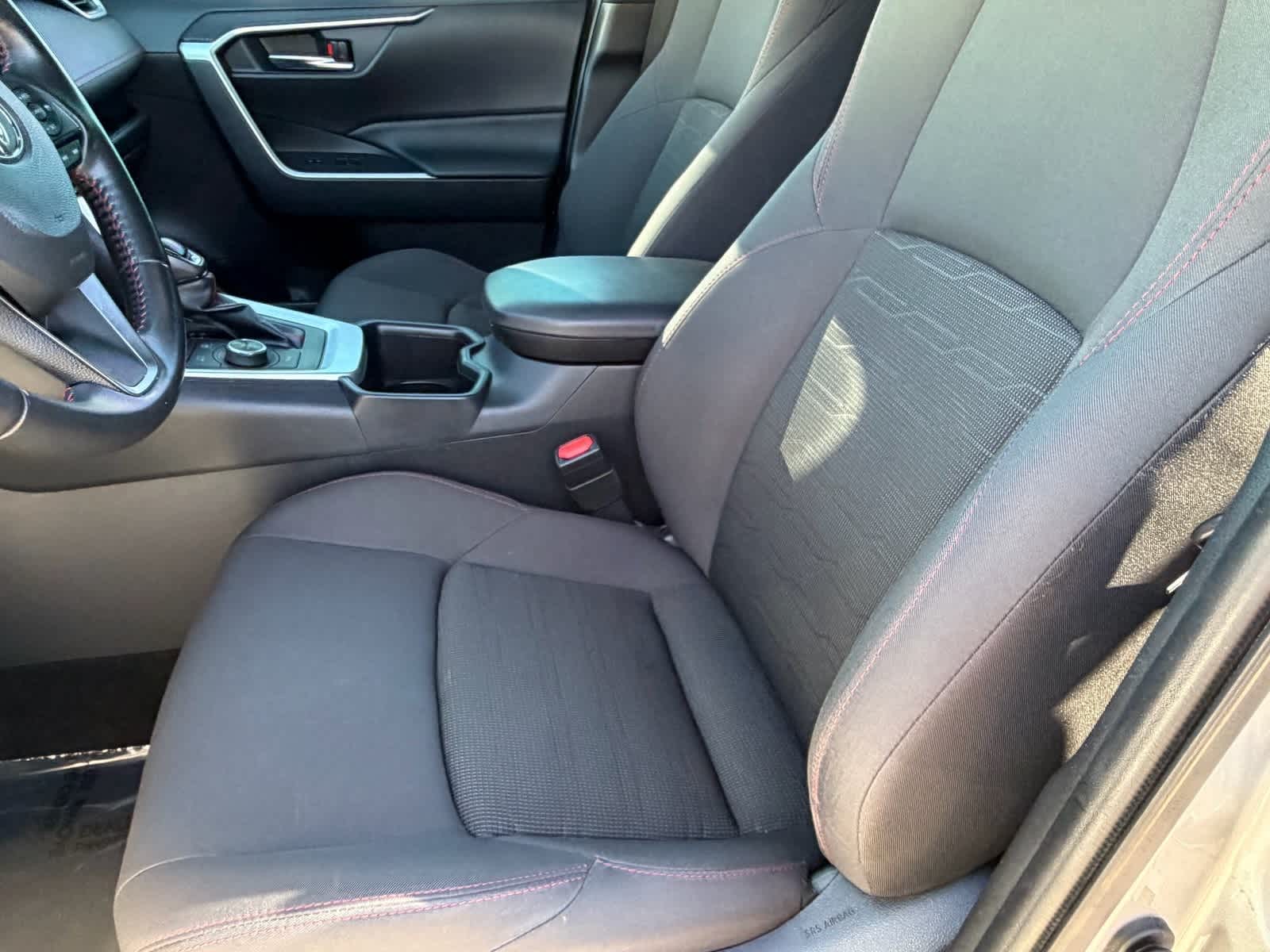 Thumbnail: 2022 Toyota RAV4 - 21