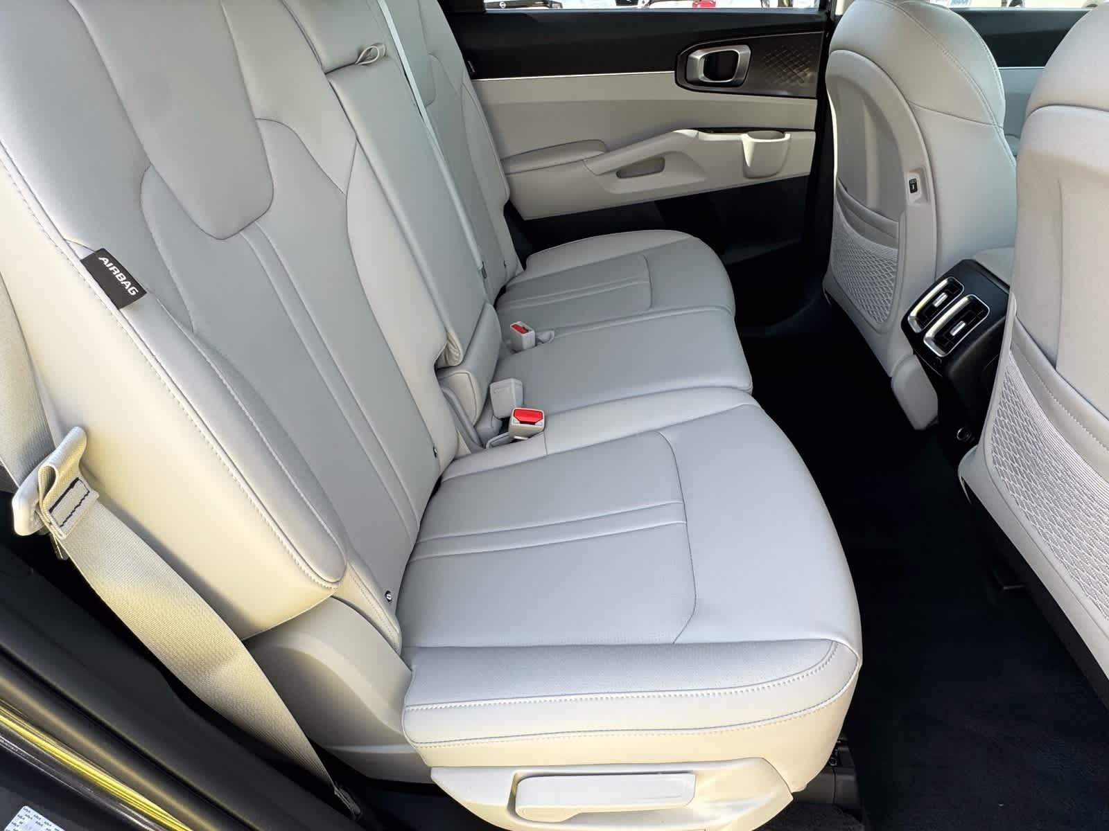 Thumbnail: 2025 Kia Sorento - 11