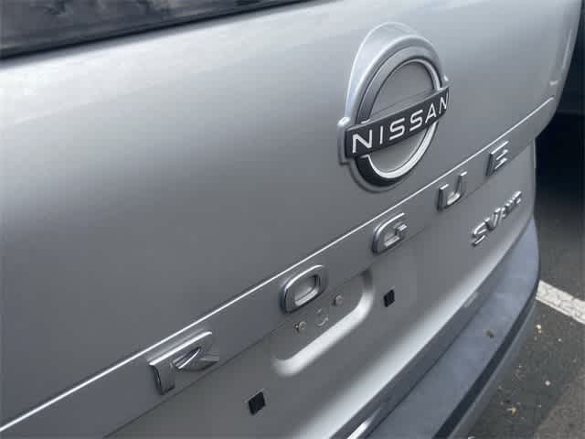 Thumbnail: 2023 Nissan Rogue - 8