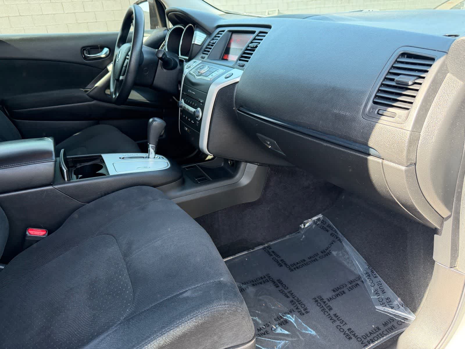 Thumbnail: 2010 Nissan Murano - 10