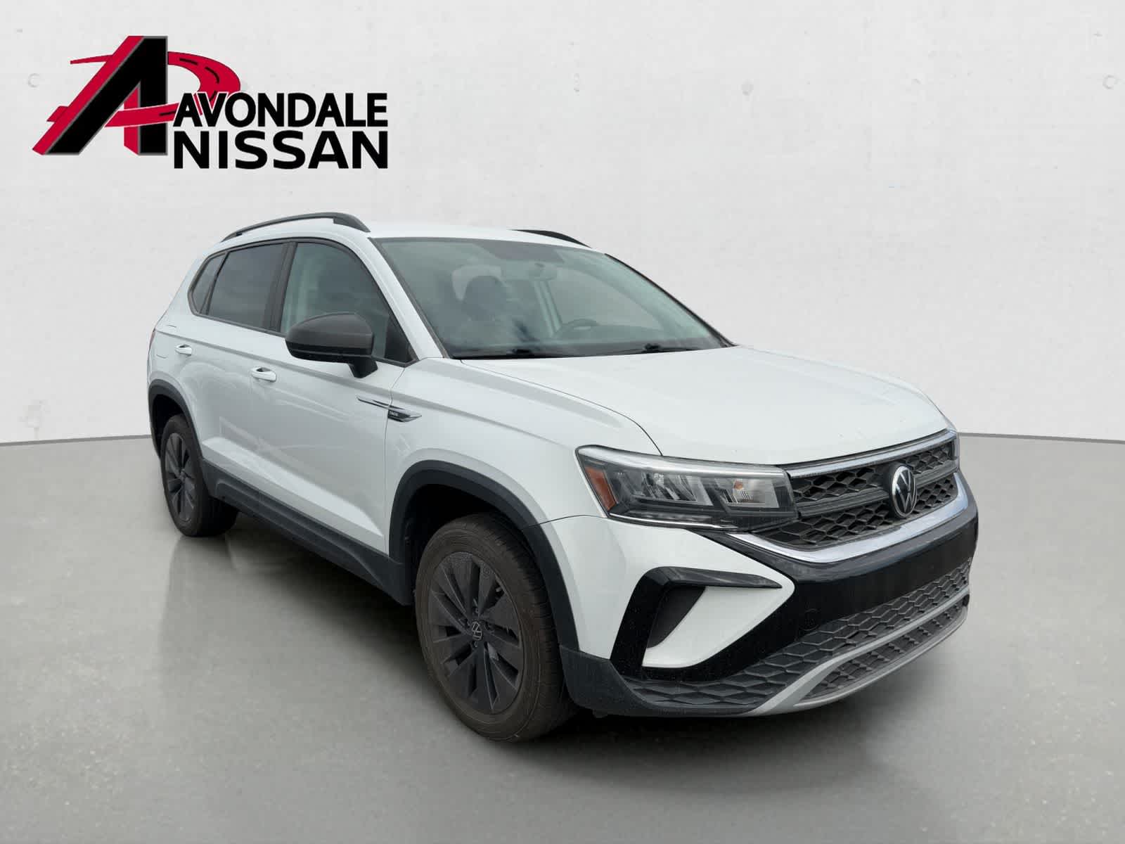 Thumbnail: 2022 Volkswagen Taos - 4
