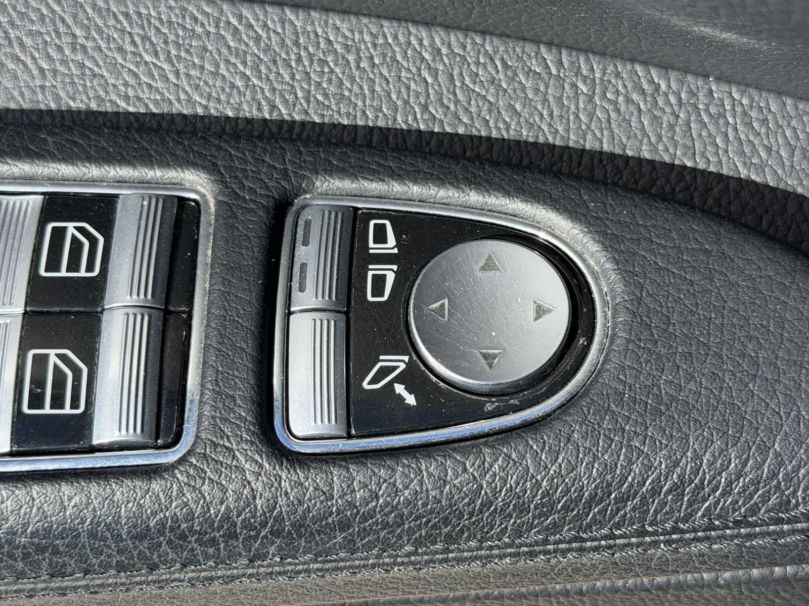 Thumbnail: 2007 Mercedes-Benz S-Class - 13