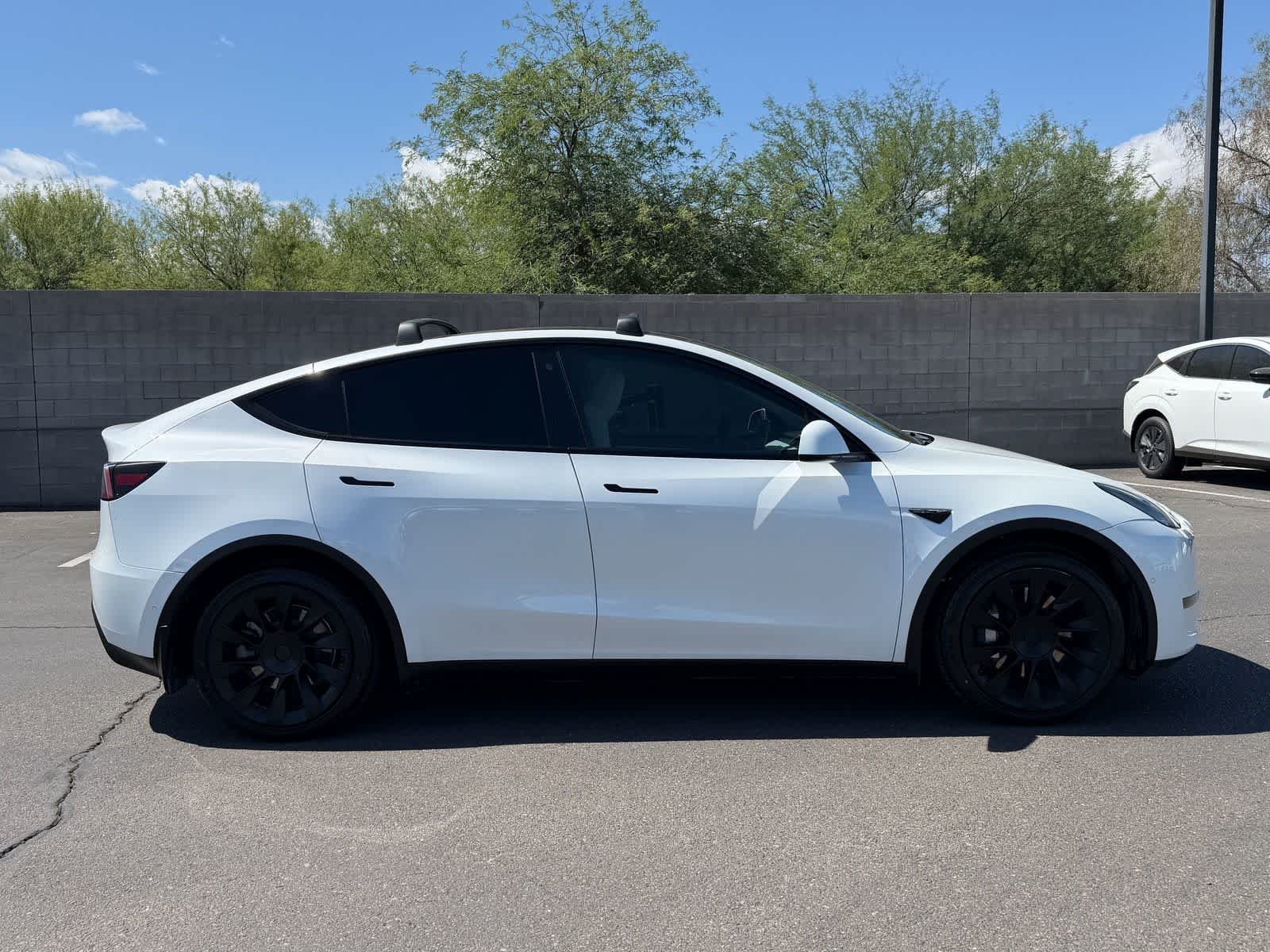 Thumbnail: 2020 Tesla Model Y - 25
