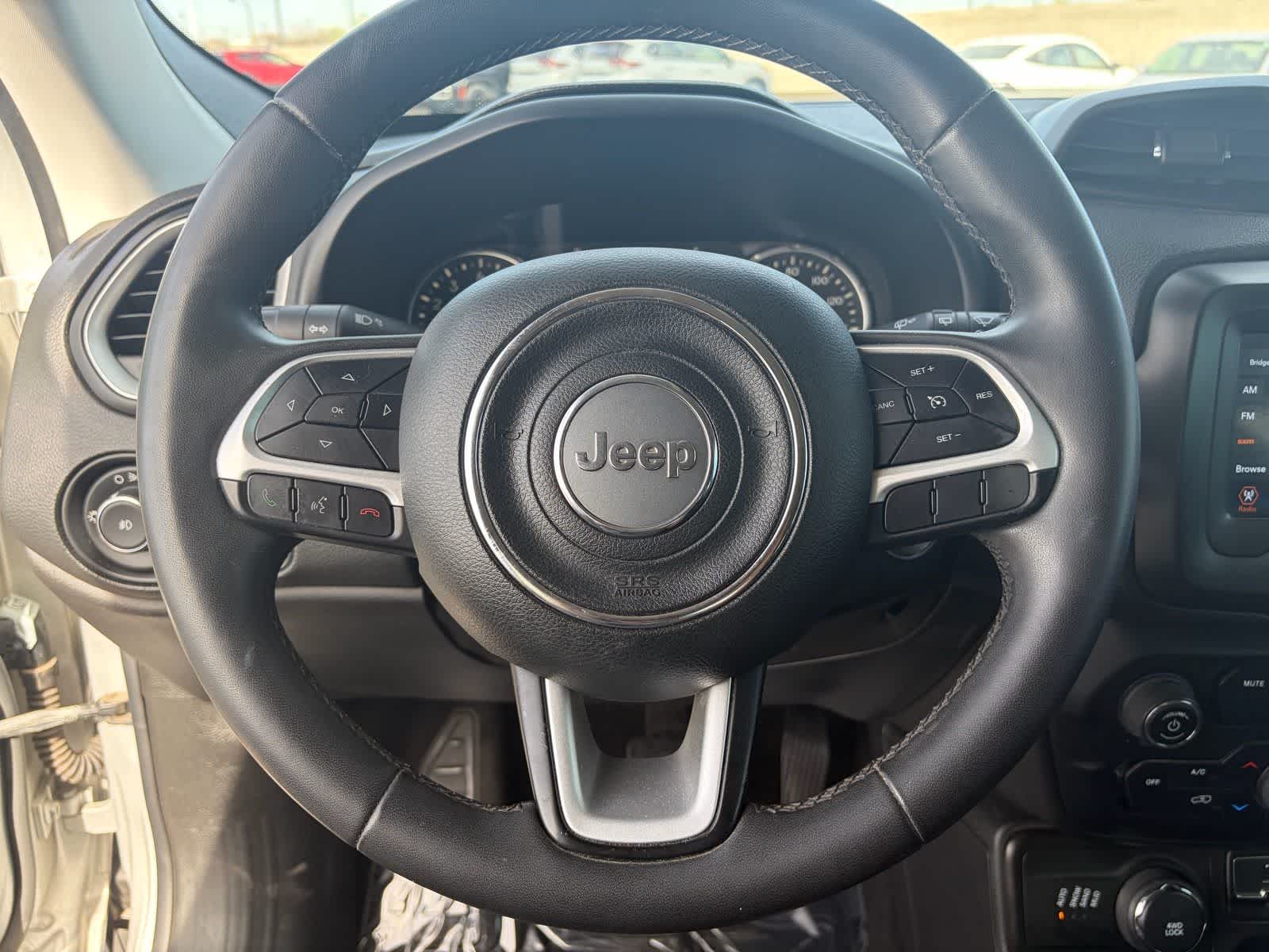 Thumbnail: 2019 Jeep Renegade - 17