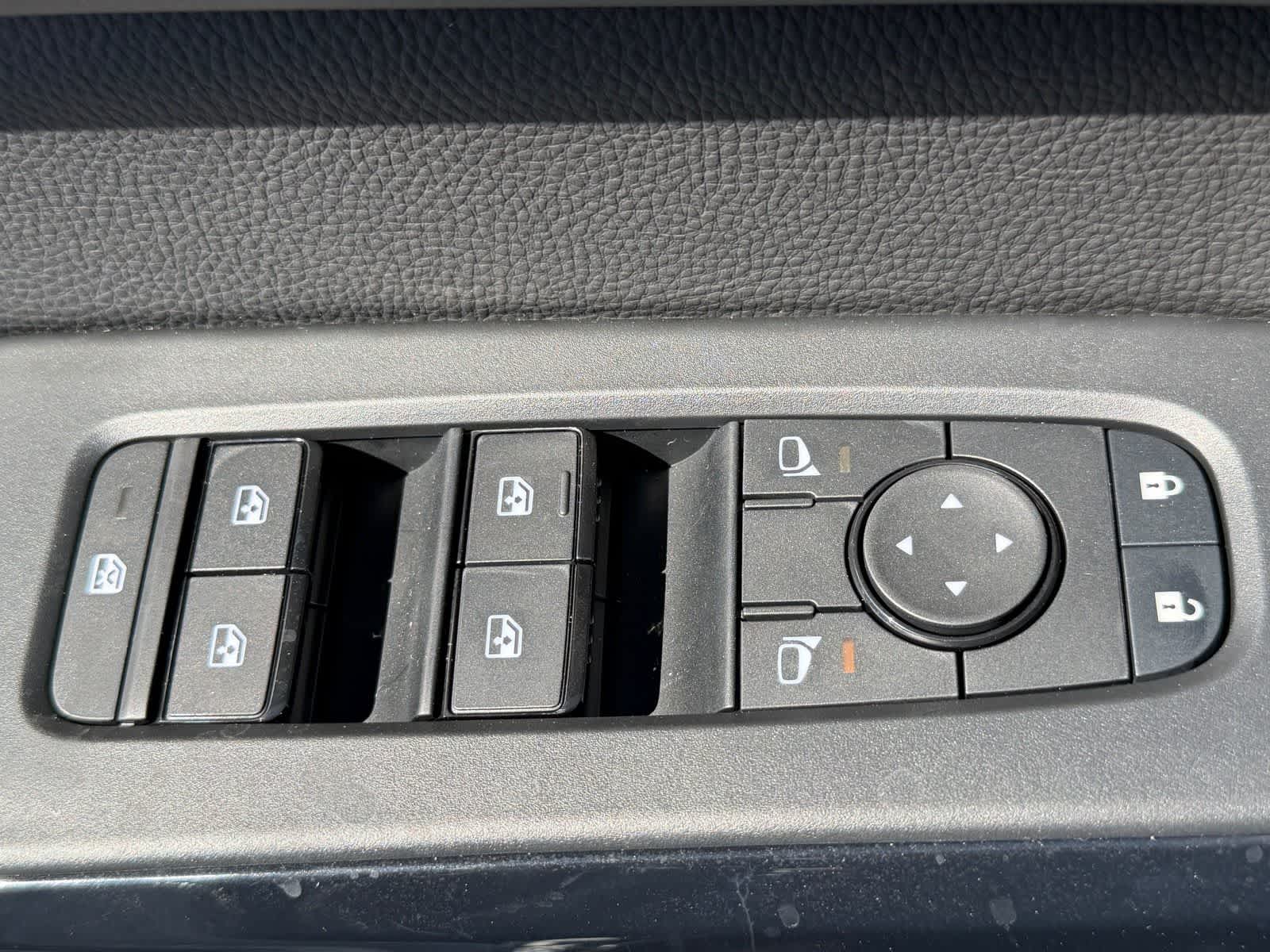 Thumbnail: 2026 Nissan Pathfinder - 12