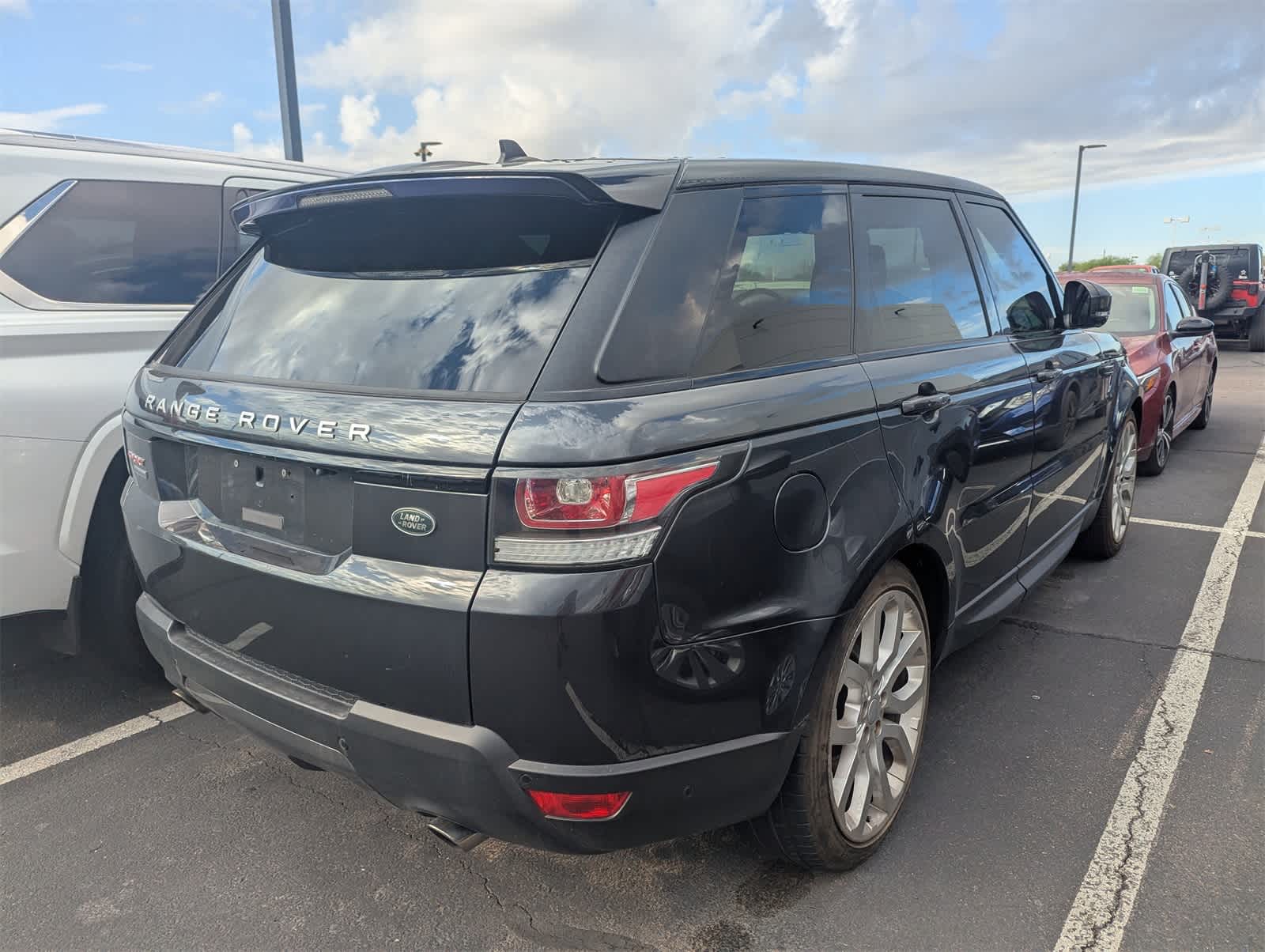 Thumbnail: 2016 Land Rover Range Rover Sport - 4