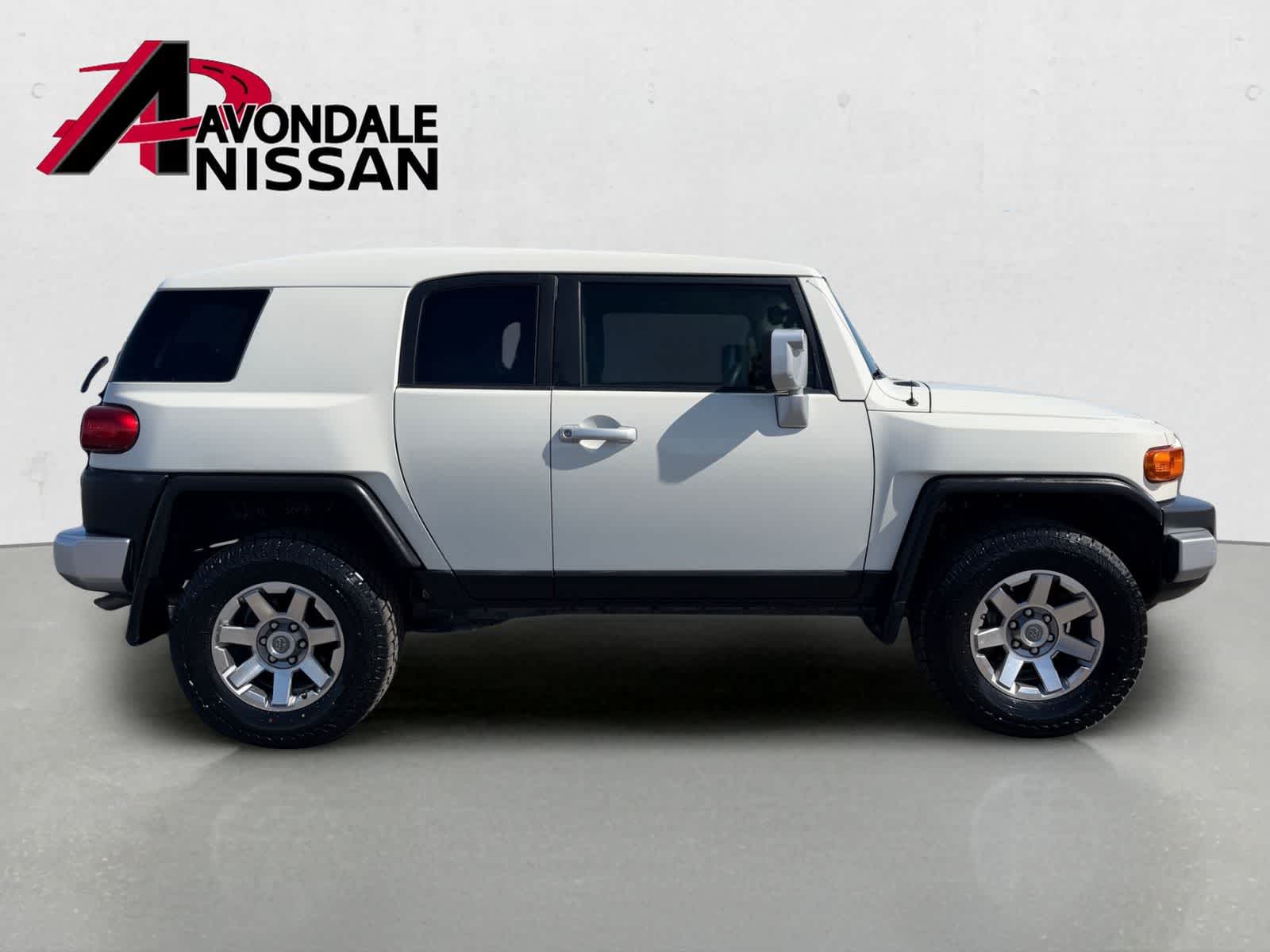 Thumbnail: 2014 Toyota FJ Cruiser - 8