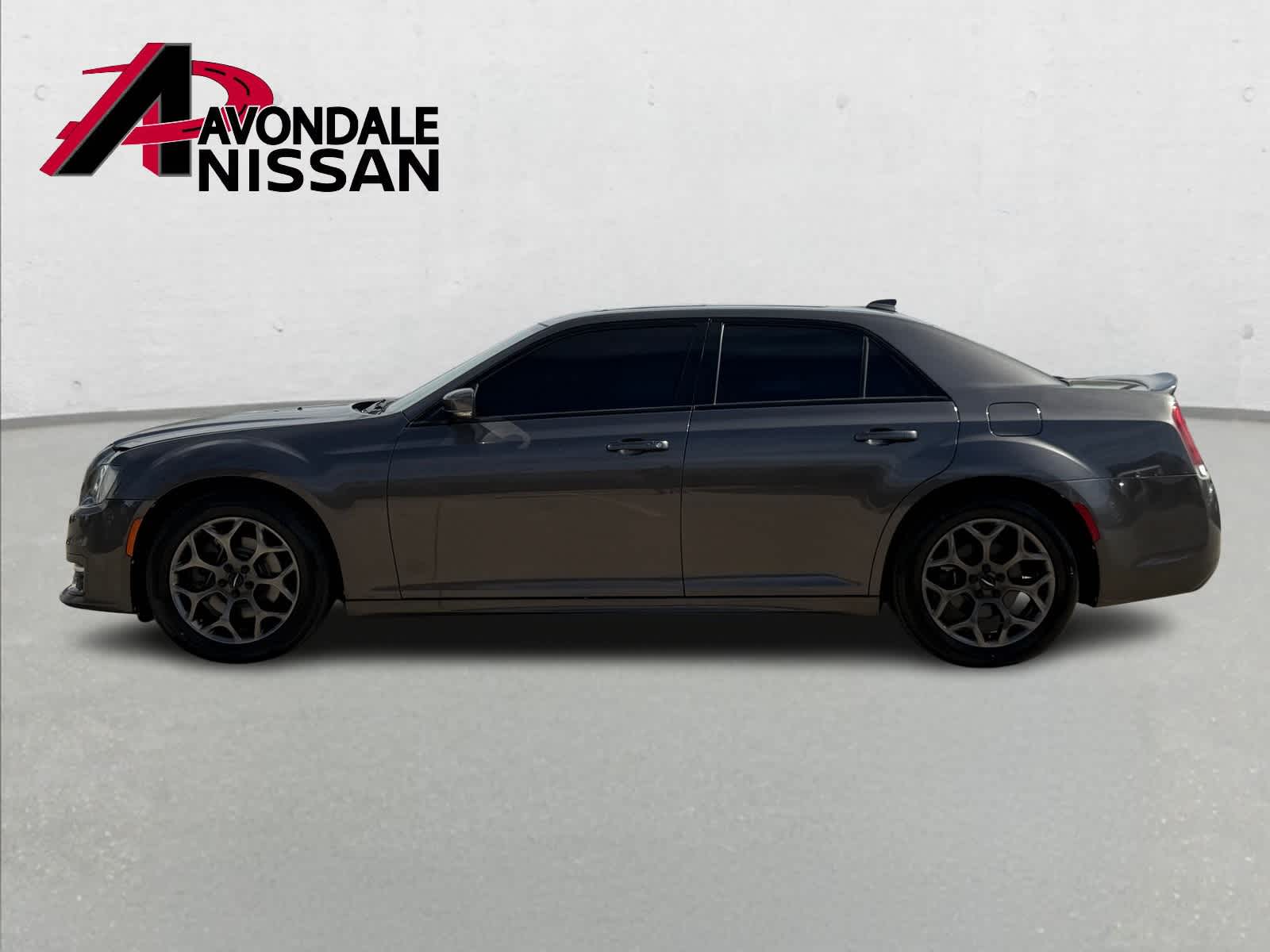 Thumbnail: 2018 Chrysler 300 - 3