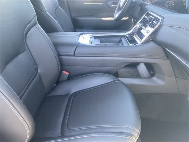 Thumbnail: 2025 Nissan Armada - 13