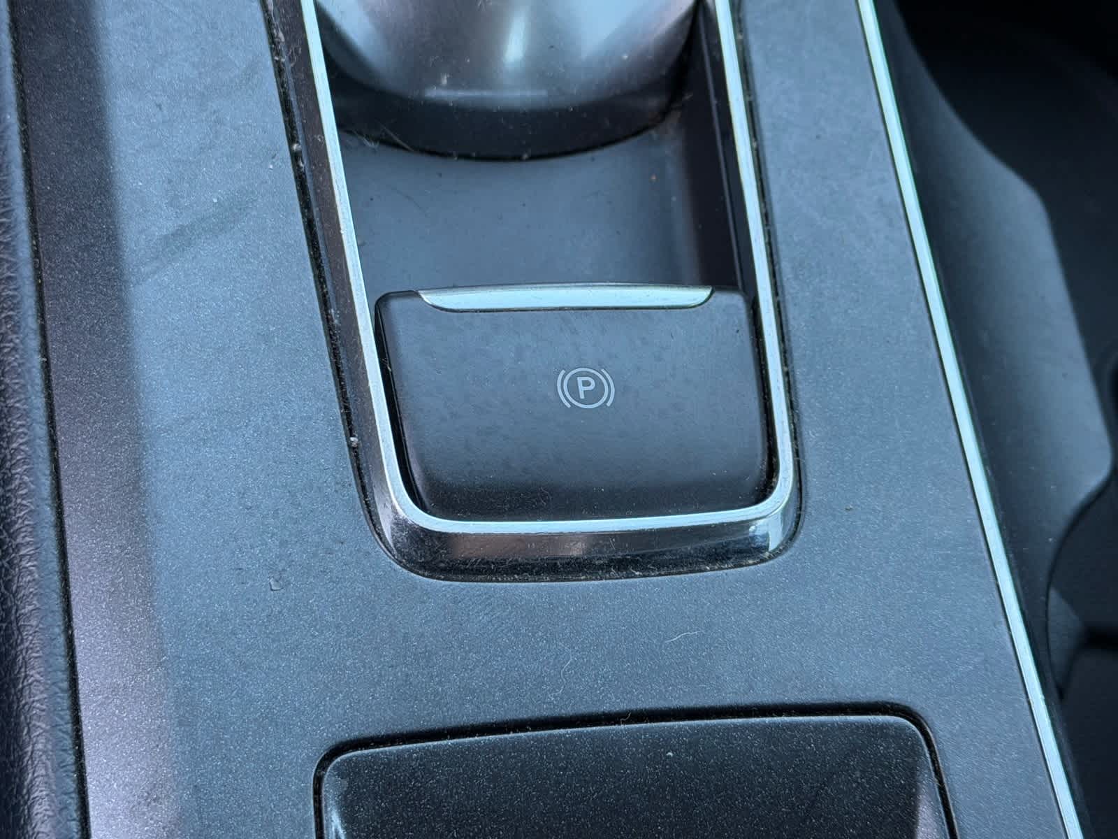 Thumbnail: 2017 Ford Fusion - 12