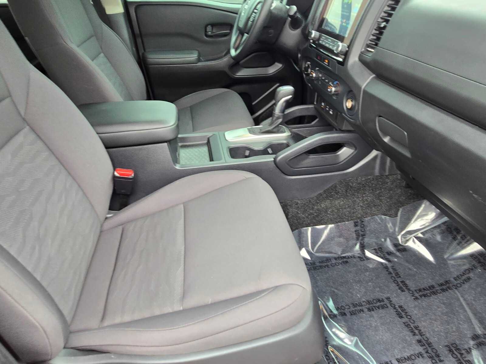 Thumbnail: 2022 Nissan Frontier - 12