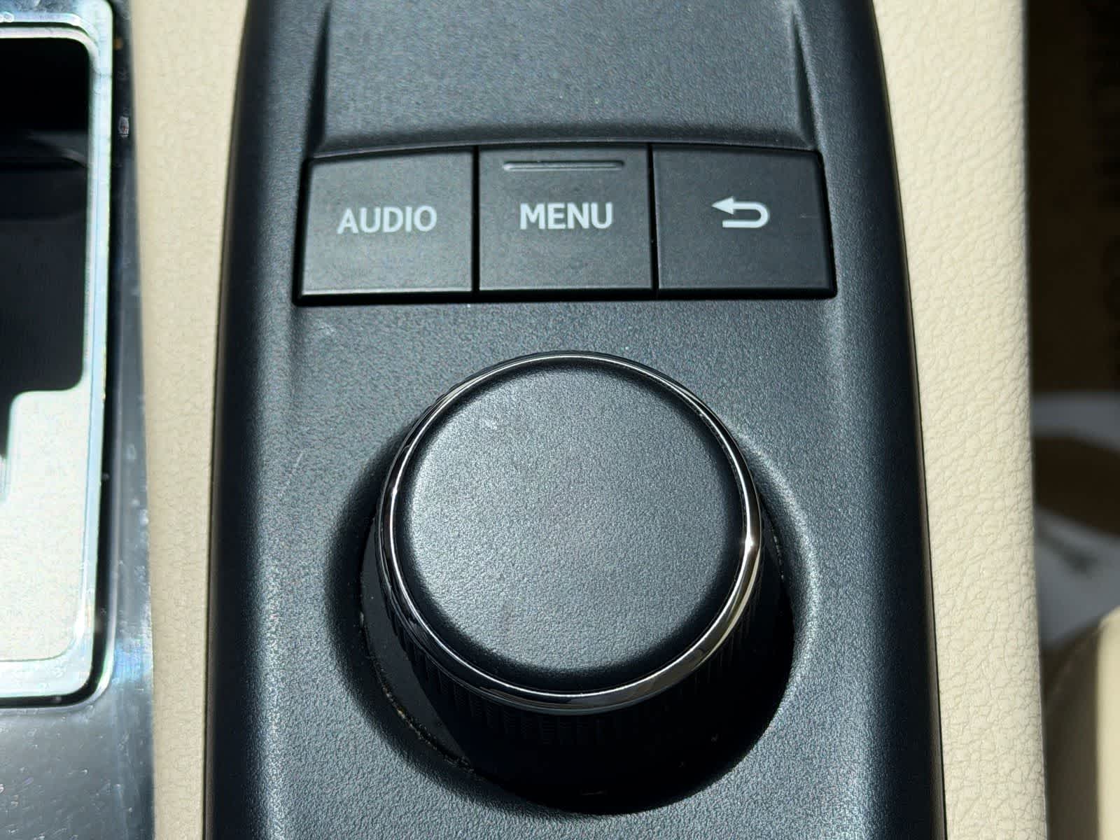 Thumbnail: 2013 Lexus ES - 31