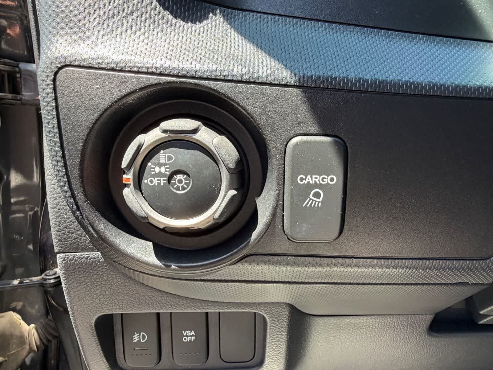 Thumbnail: 2011 Honda Ridgeline - 12