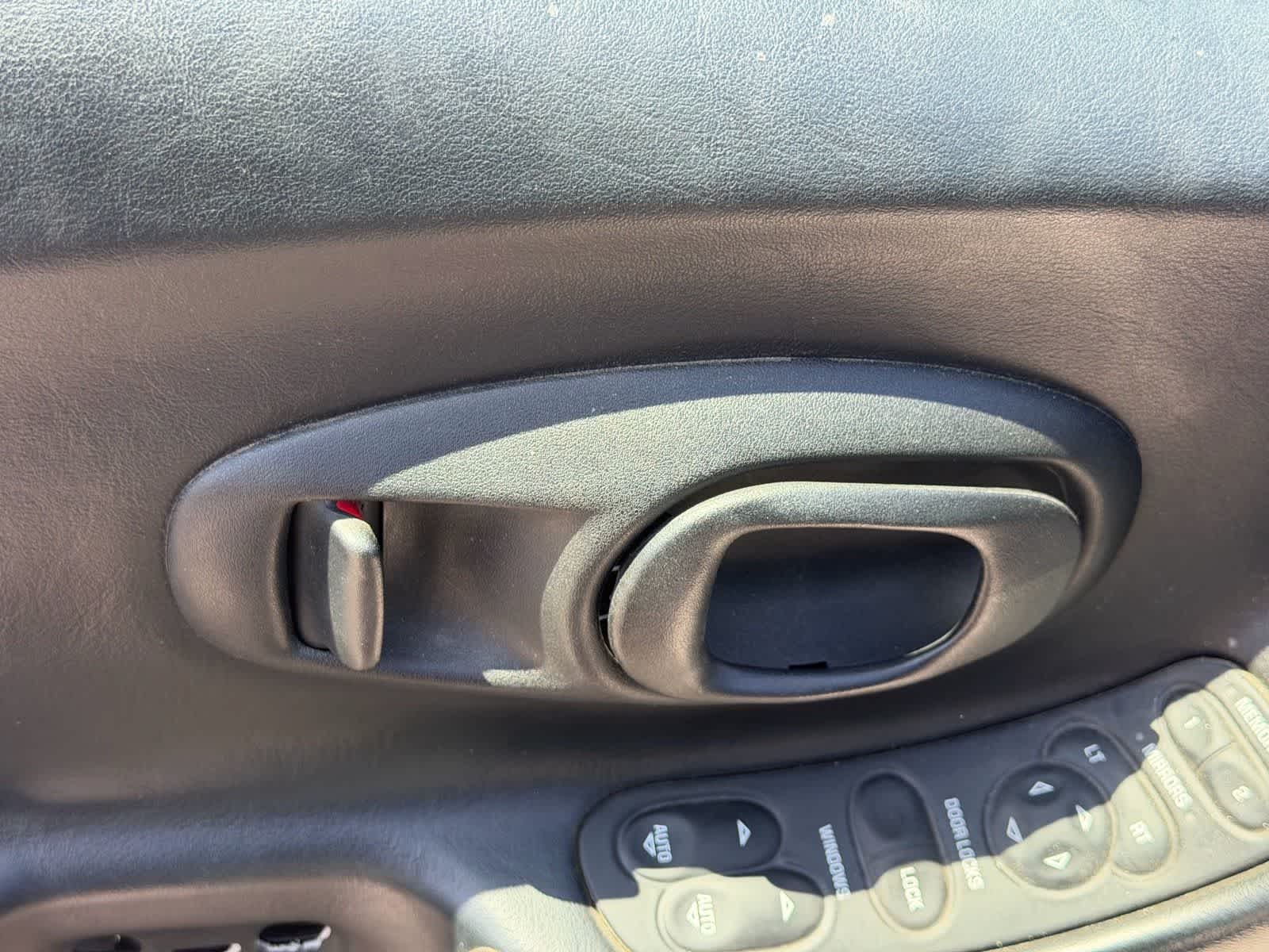 Thumbnail: 2004 Chevrolet Corvette - 9