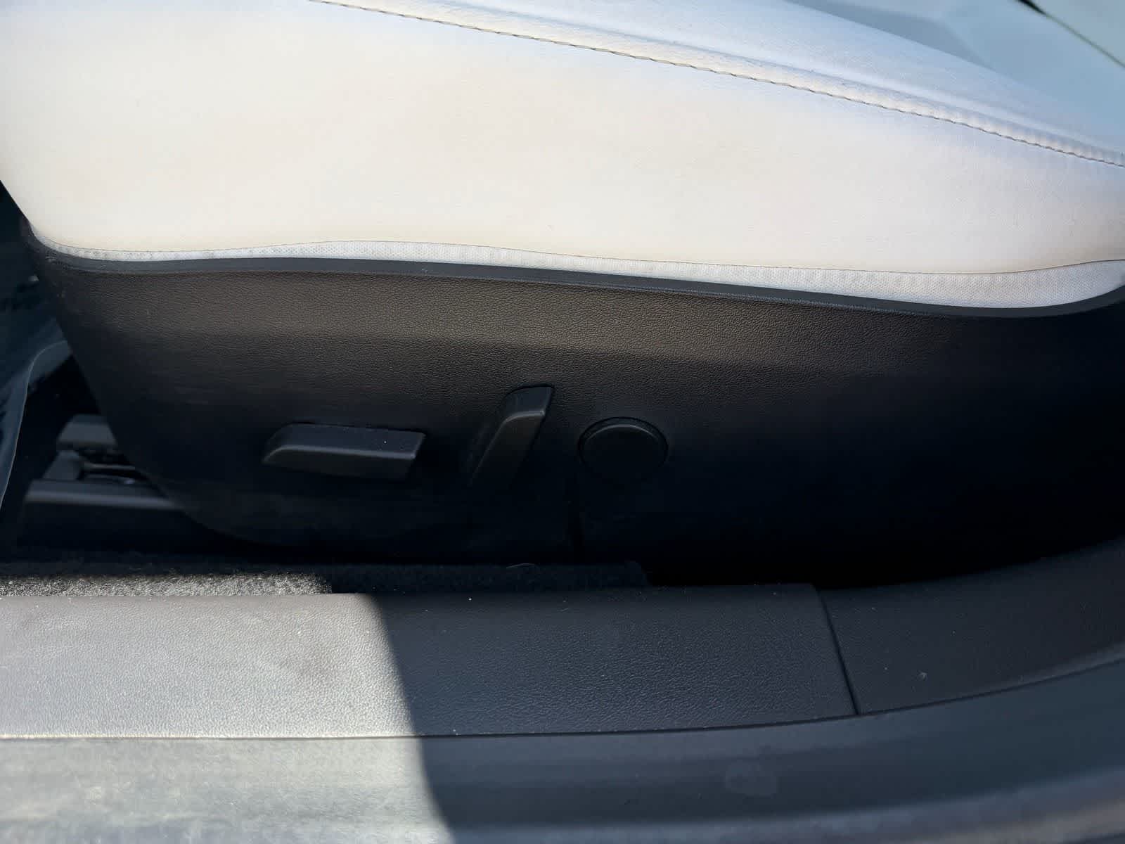 Thumbnail: 2020 Tesla Model 3 - 22