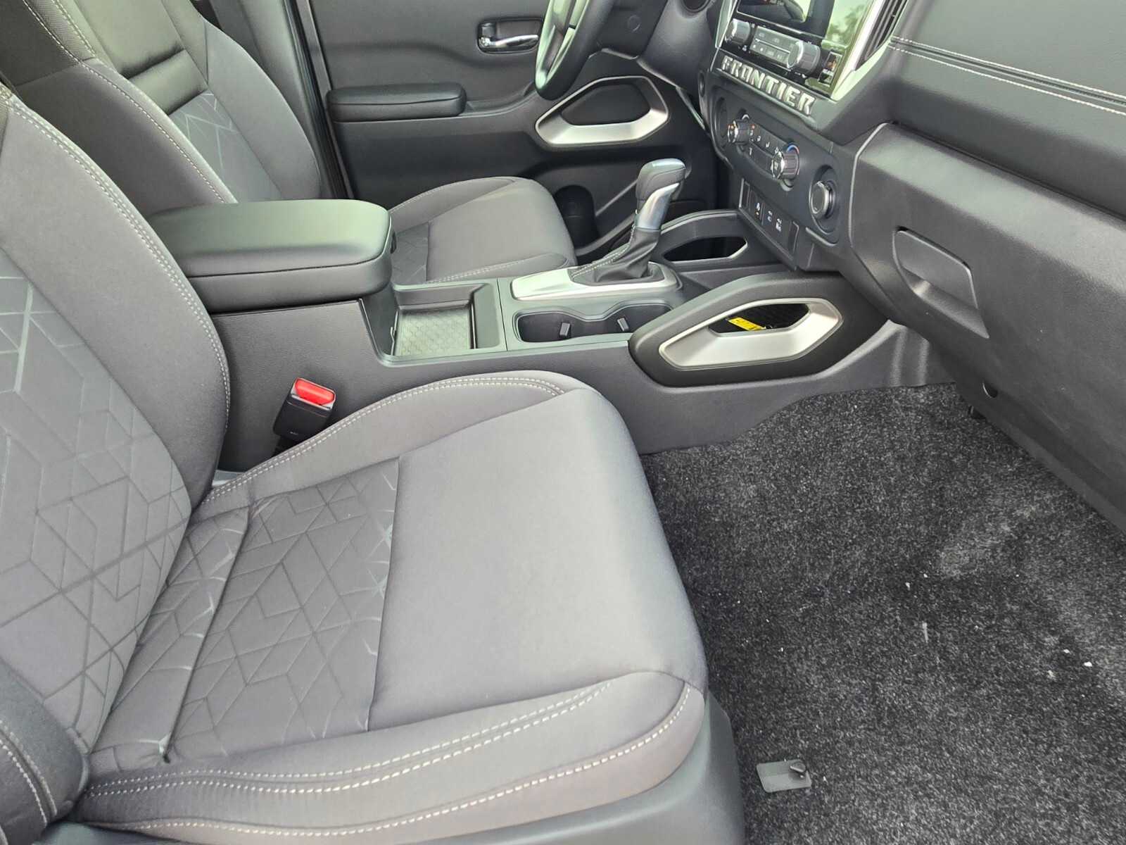 Thumbnail: 2026 Nissan Frontier - 12