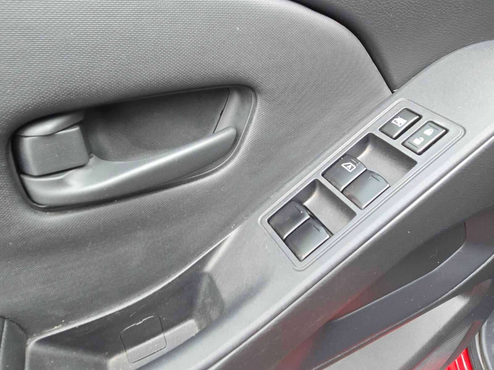 Thumbnail: 2022 Nissan Frontier - 21