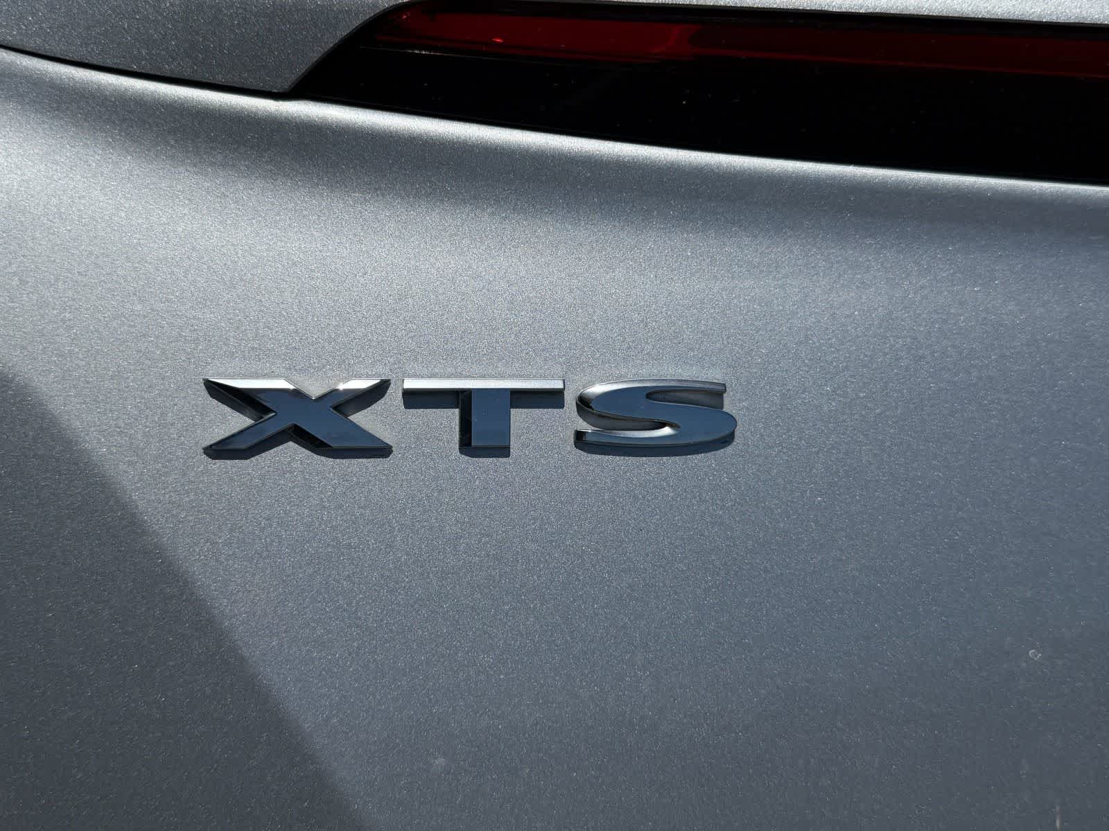 Thumbnail: 2019 Cadillac XTS - 19