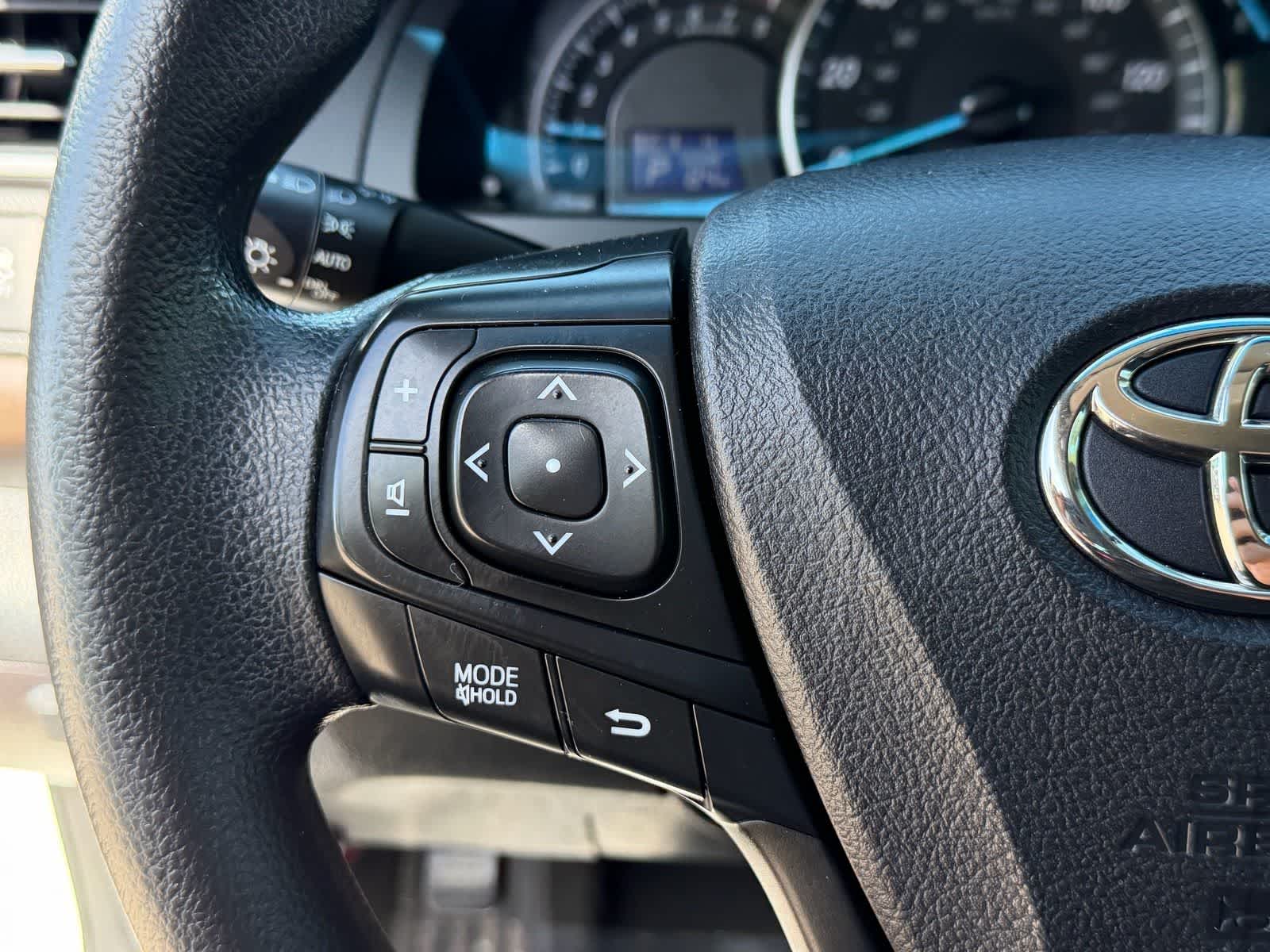 Thumbnail: 2015 Toyota Camry - 28