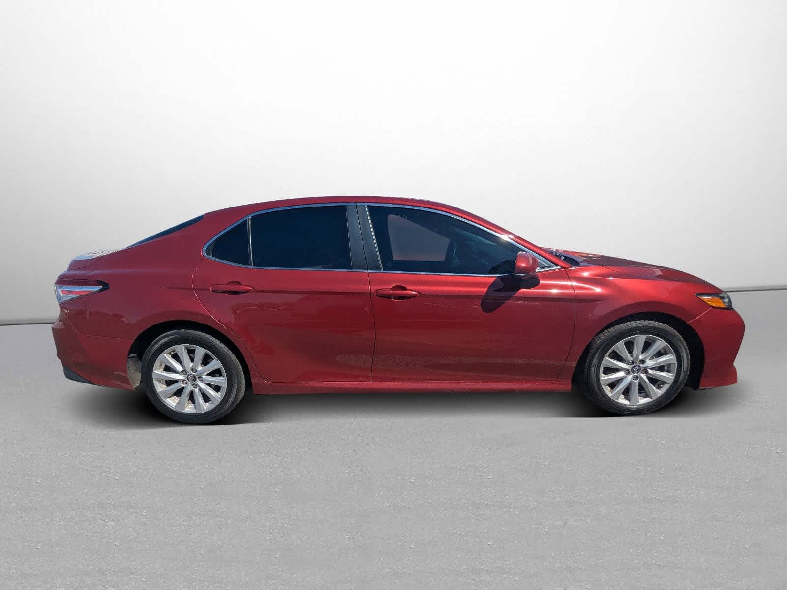Thumbnail: 2018 Toyota Camry - 5