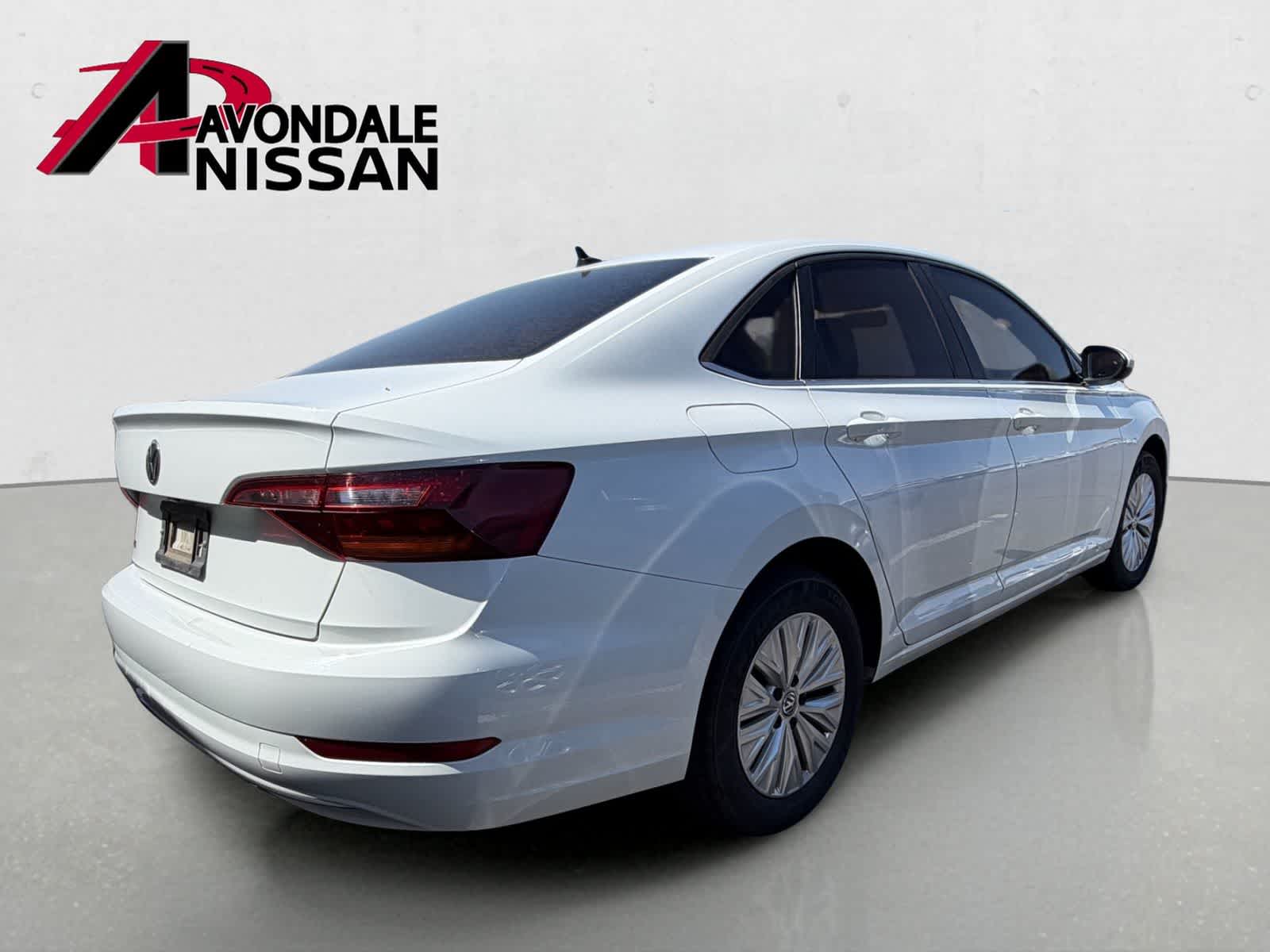 Thumbnail: 2019 Volkswagen Jetta - 4