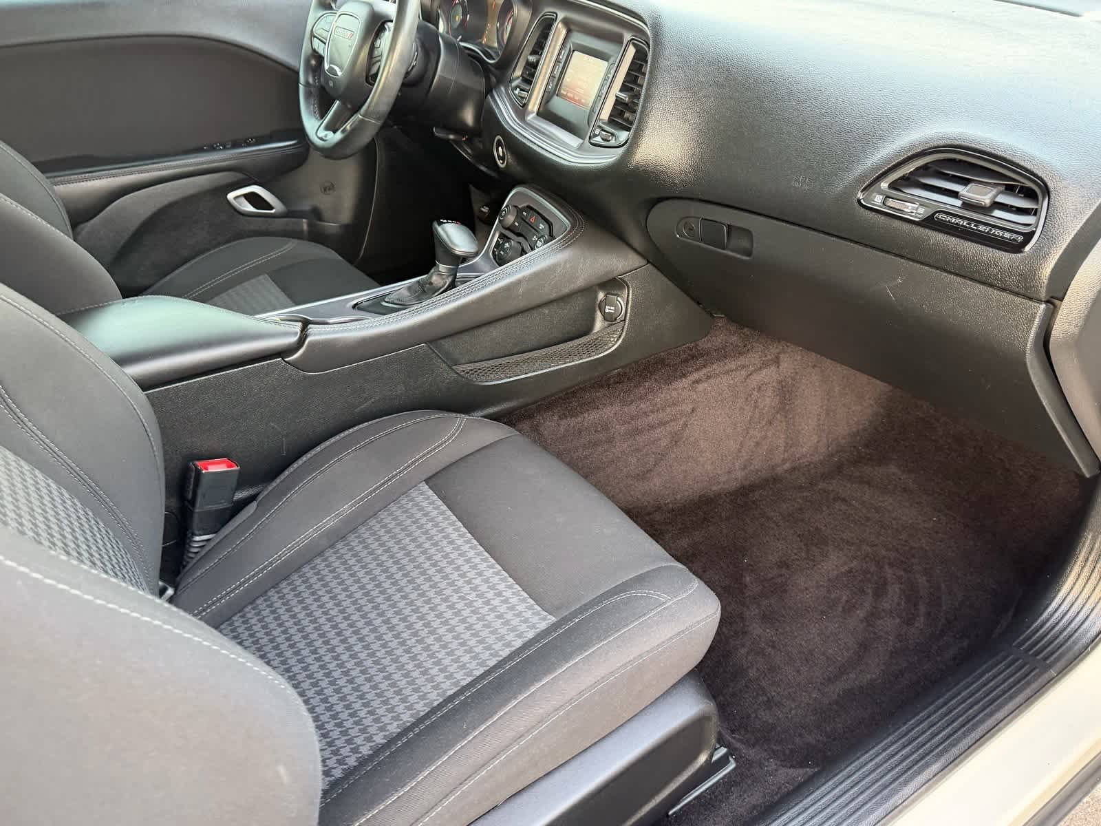 Thumbnail: 2017 Dodge Challenger - 13