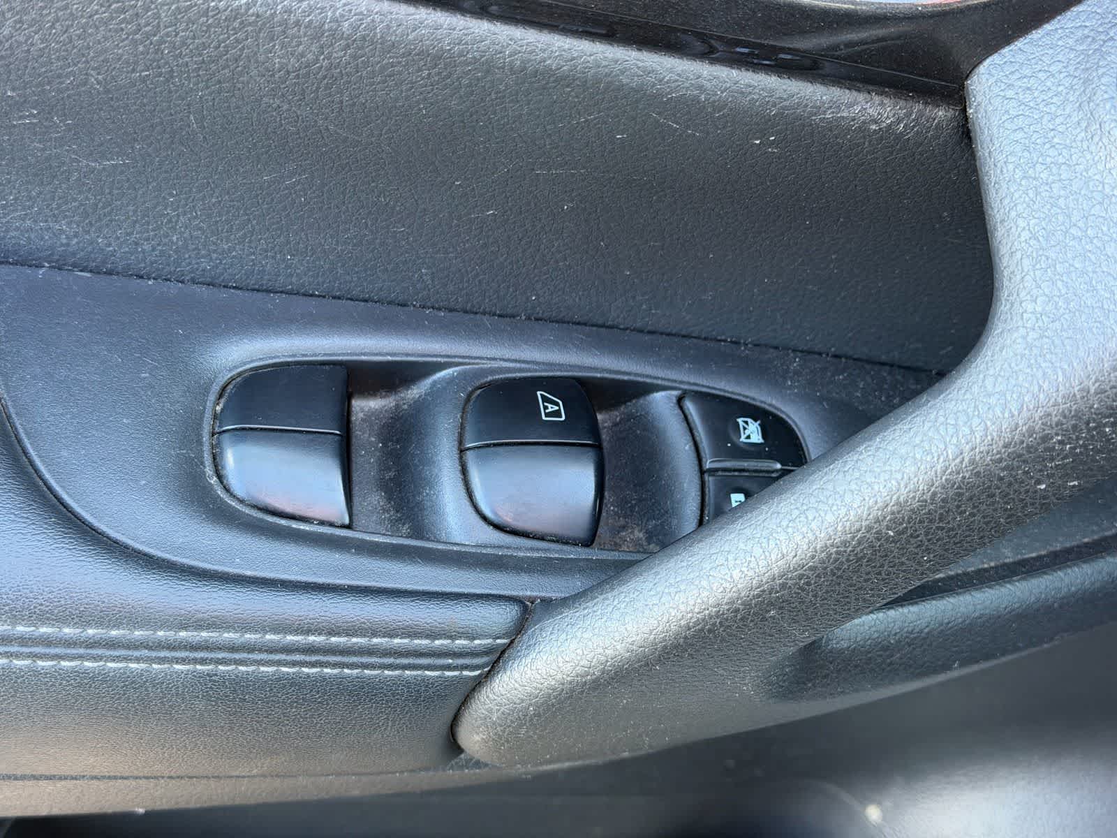 Thumbnail: 2020 Nissan Rogue - 9