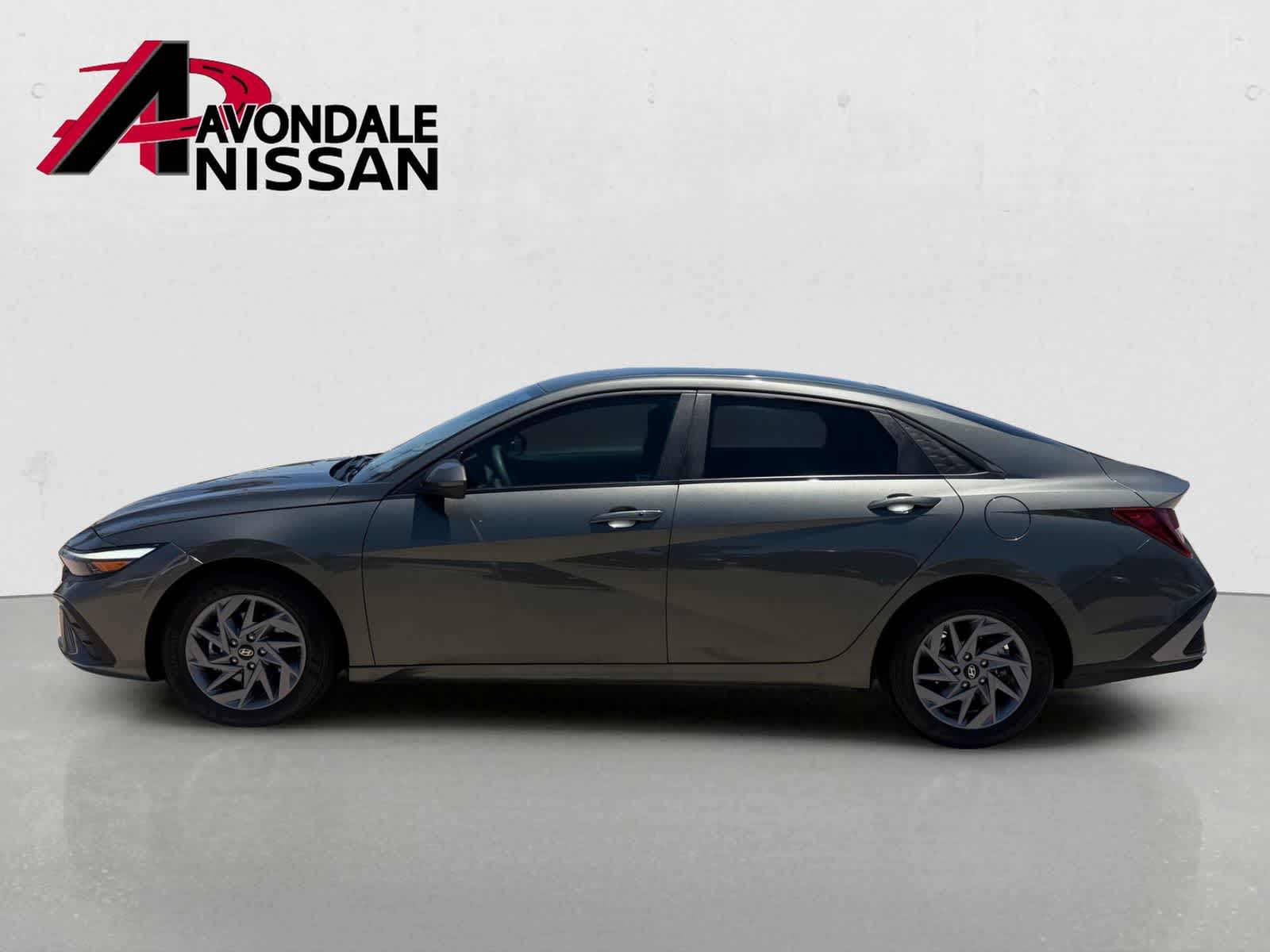 Thumbnail: 2024 Hyundai Elantra - 3