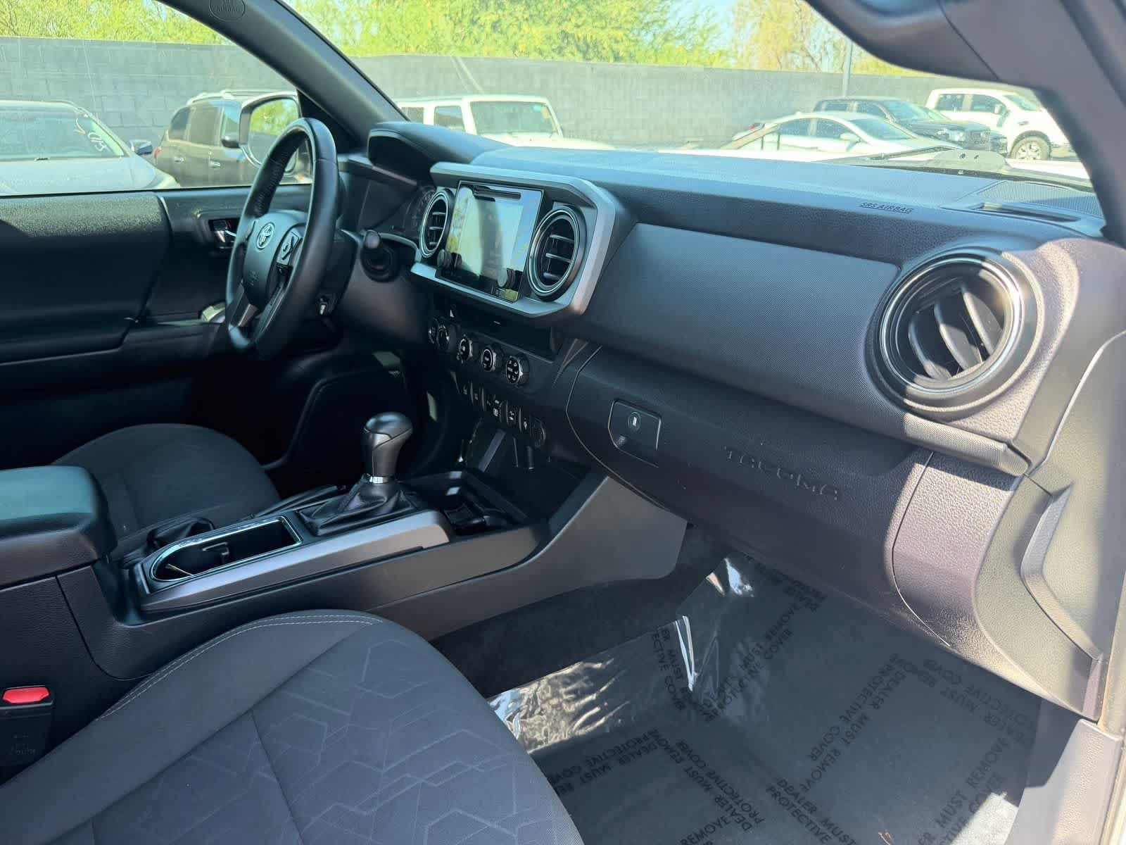 Thumbnail: 2018 Toyota Tacoma - 11