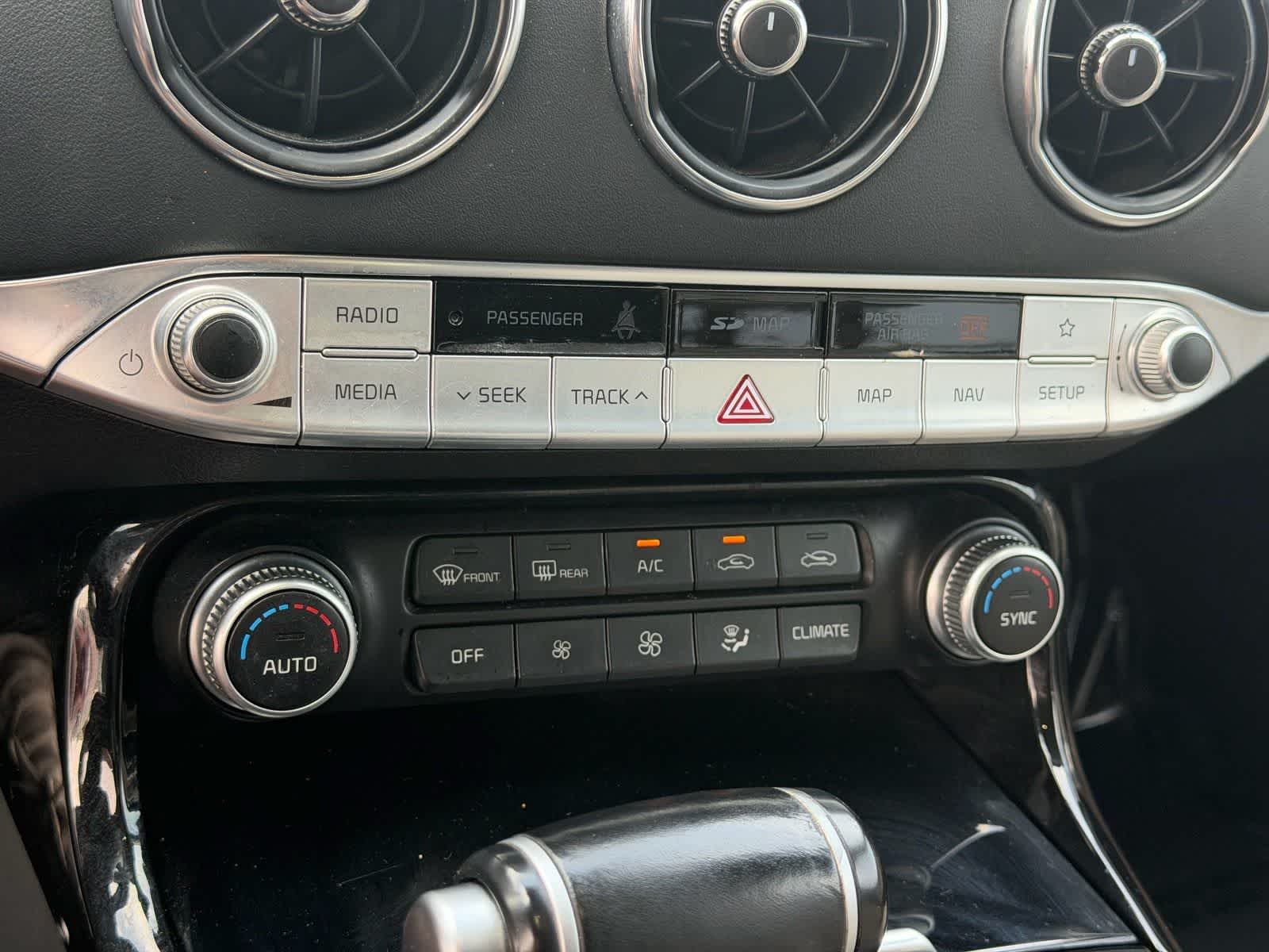 Thumbnail: 2019 Kia Stinger - 27