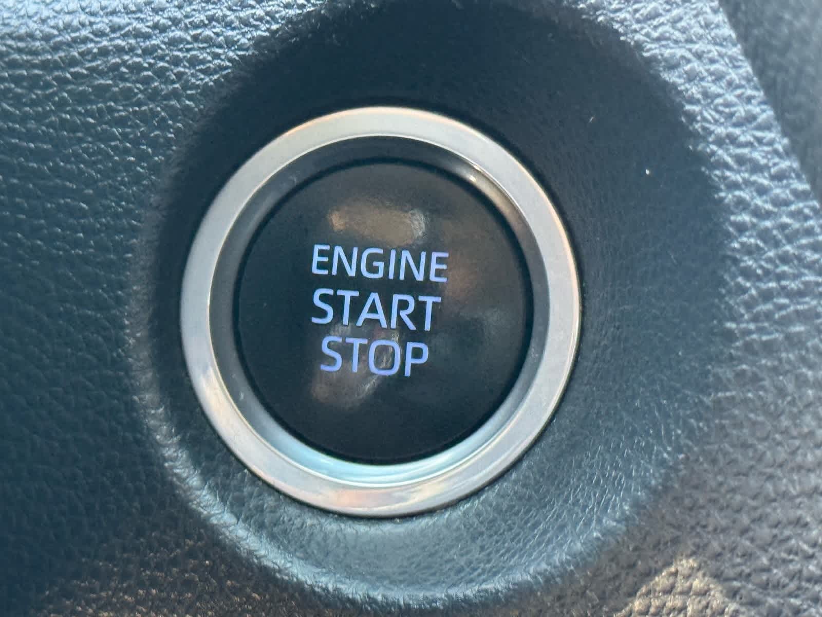 Thumbnail: 2022 Toyota Corolla Cross - 27