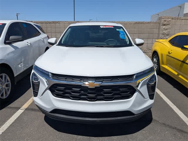 Thumbnail: 2024 Chevrolet Trax - 6