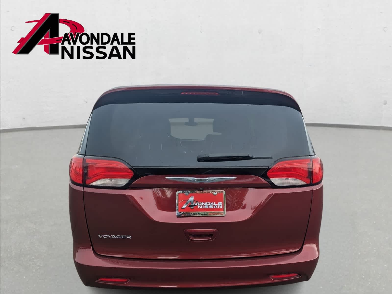 Thumbnail: 2021 Chrysler Voyager - 5