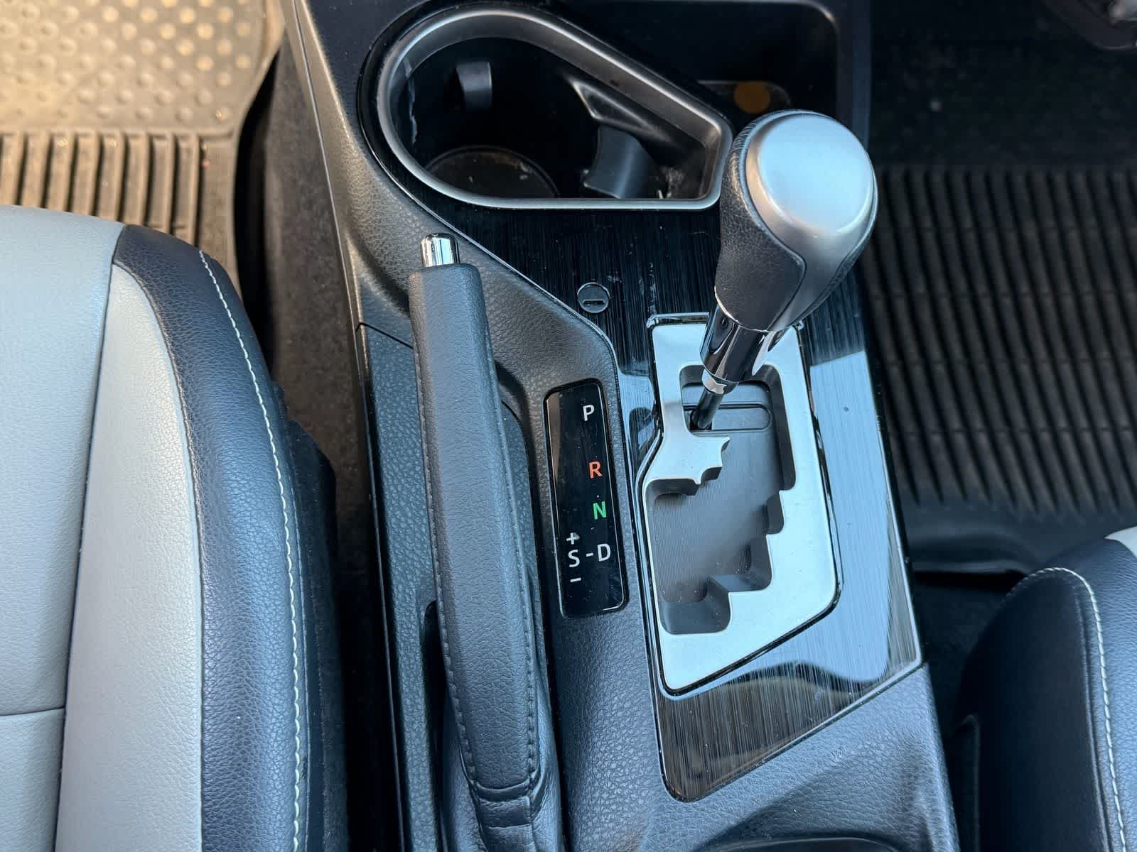 Thumbnail: 2018 Toyota RAV4 - 14