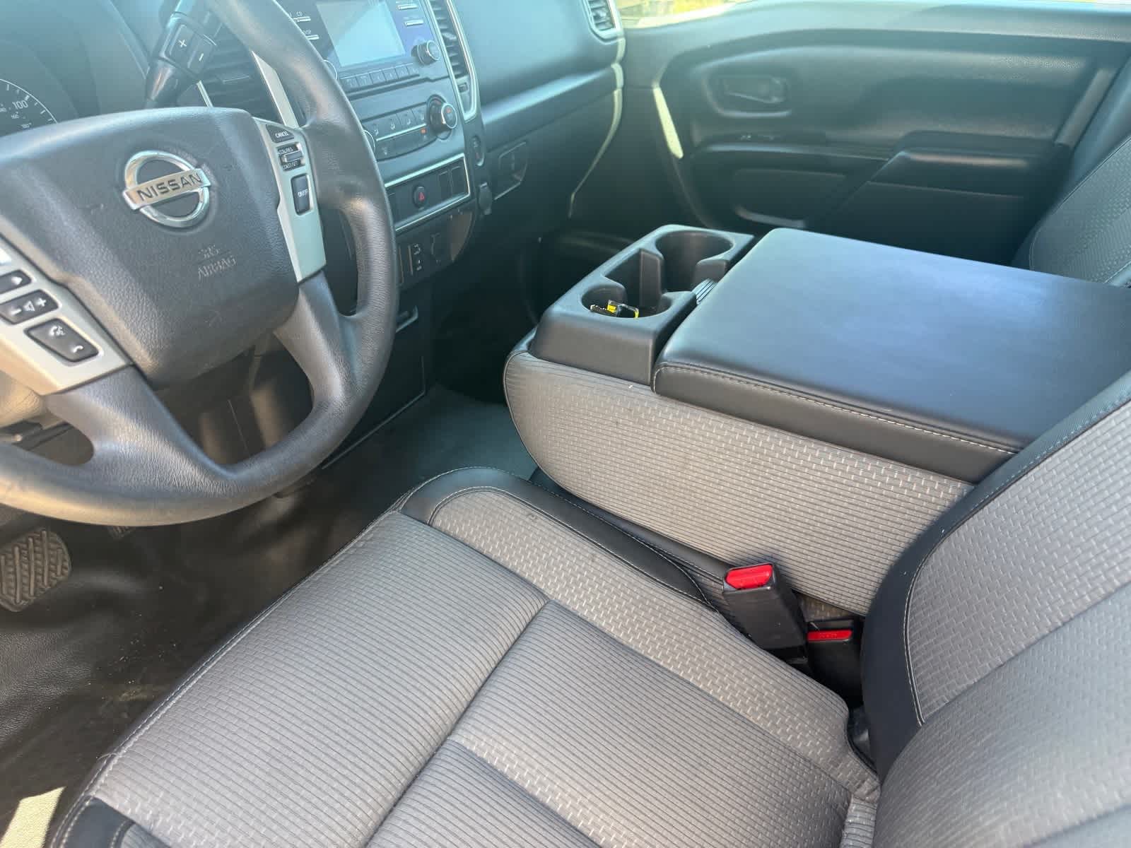 Thumbnail: 2017 Nissan Titan - 18