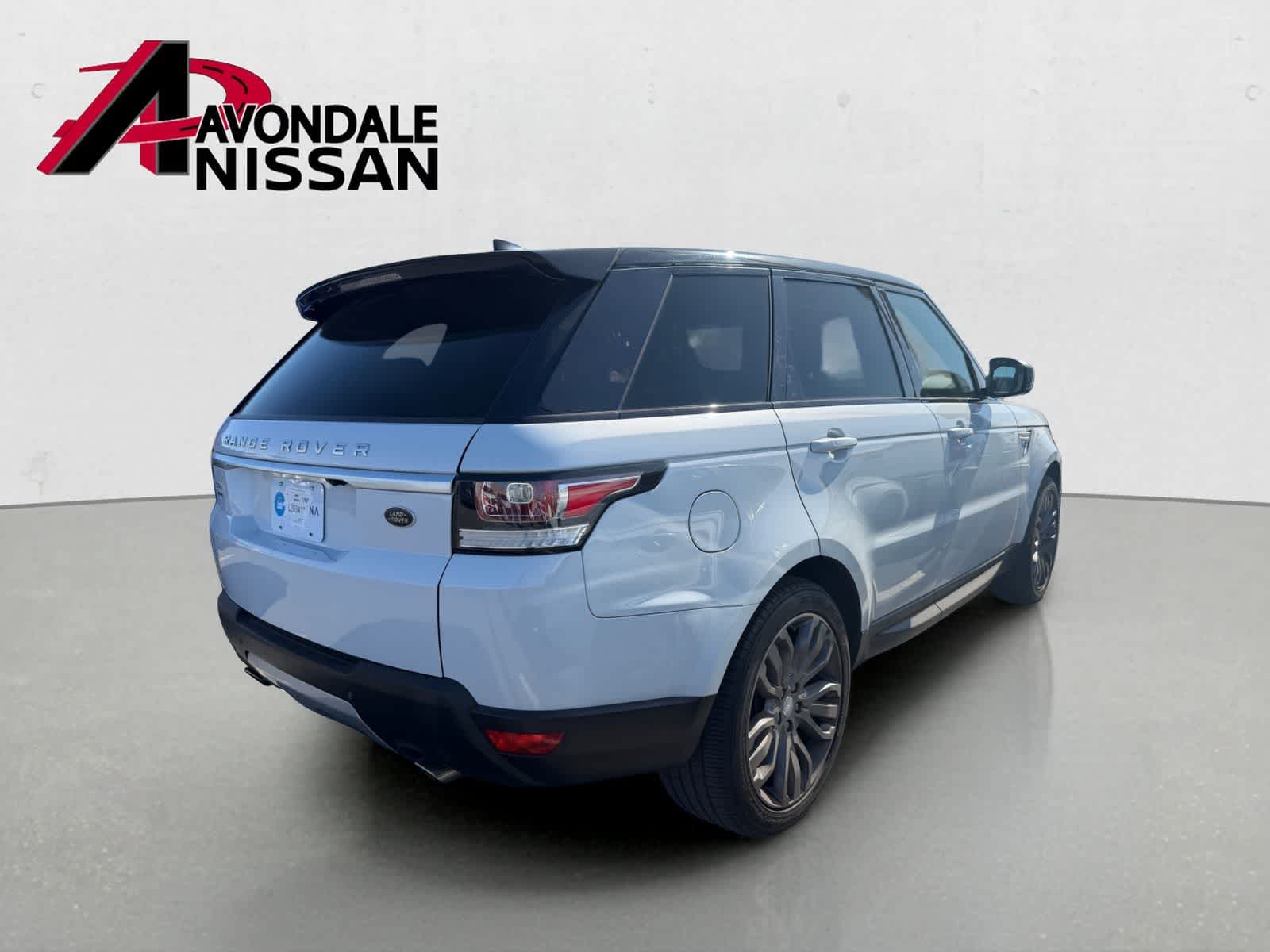 Thumbnail: 2017 Land Rover Range Rover Sport - 4