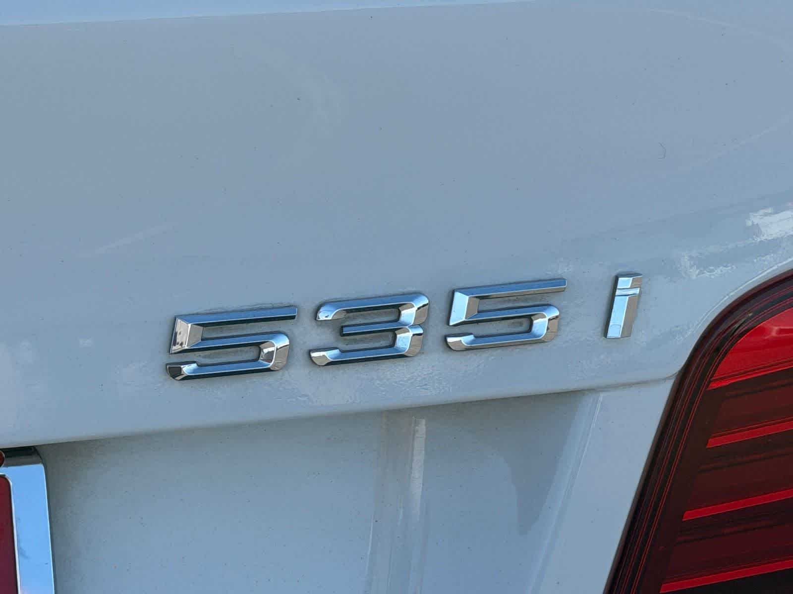Thumbnail: 2014 BMW 5 Series - 28