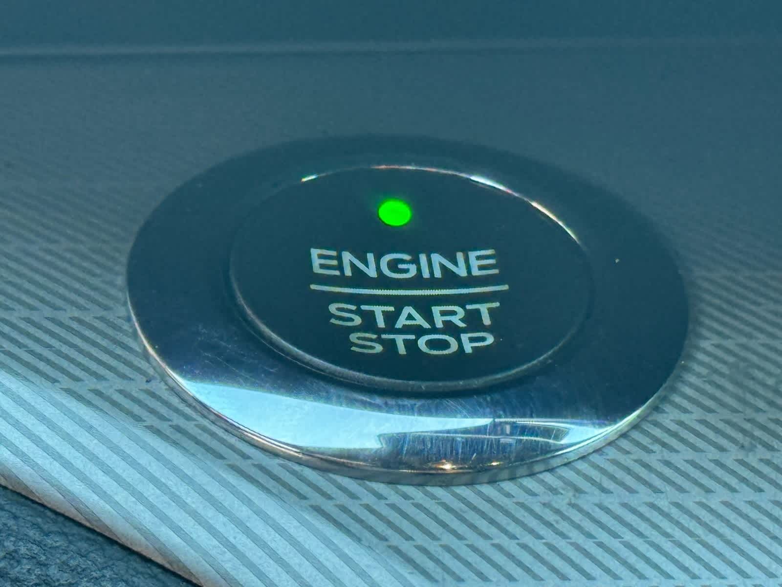 Thumbnail: 2020 Ford Explorer - 31