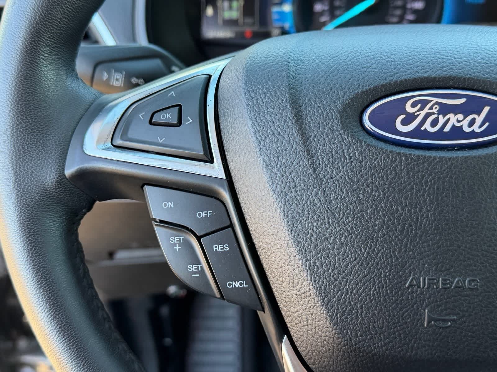 Thumbnail: 2022 Ford Edge - 28