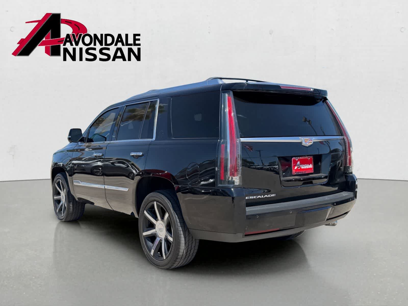 Thumbnail: 2016 Cadillac Escalade - 4
