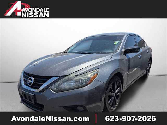 Thumbnail: 2017 Nissan Altima - 1
