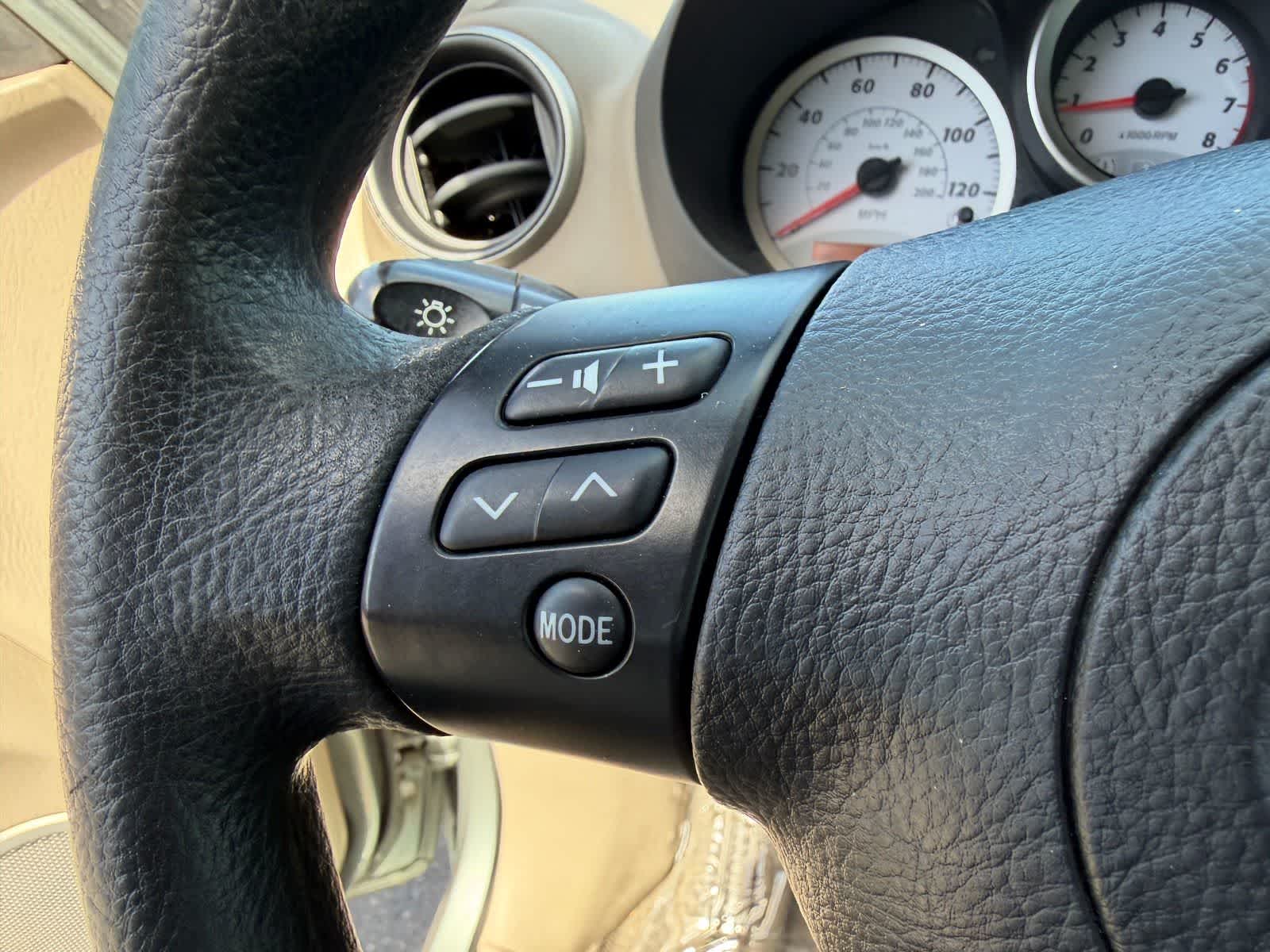 Thumbnail: 2004 Toyota RAV4 - 37
