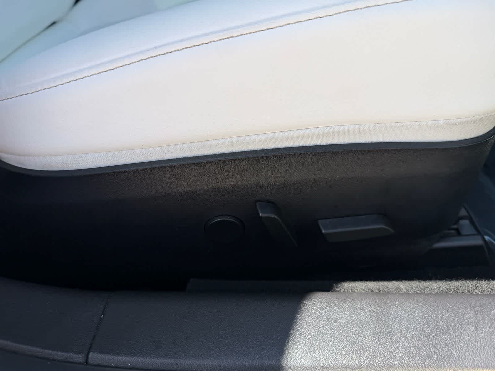 Thumbnail: 2020 Tesla Model 3 - 15