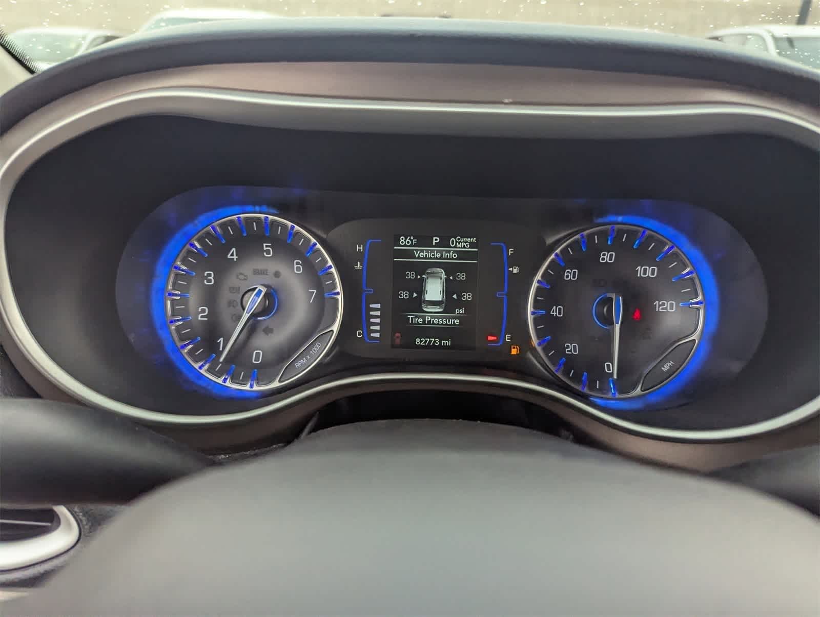 Thumbnail: 2021 Chrysler Voyager - 30