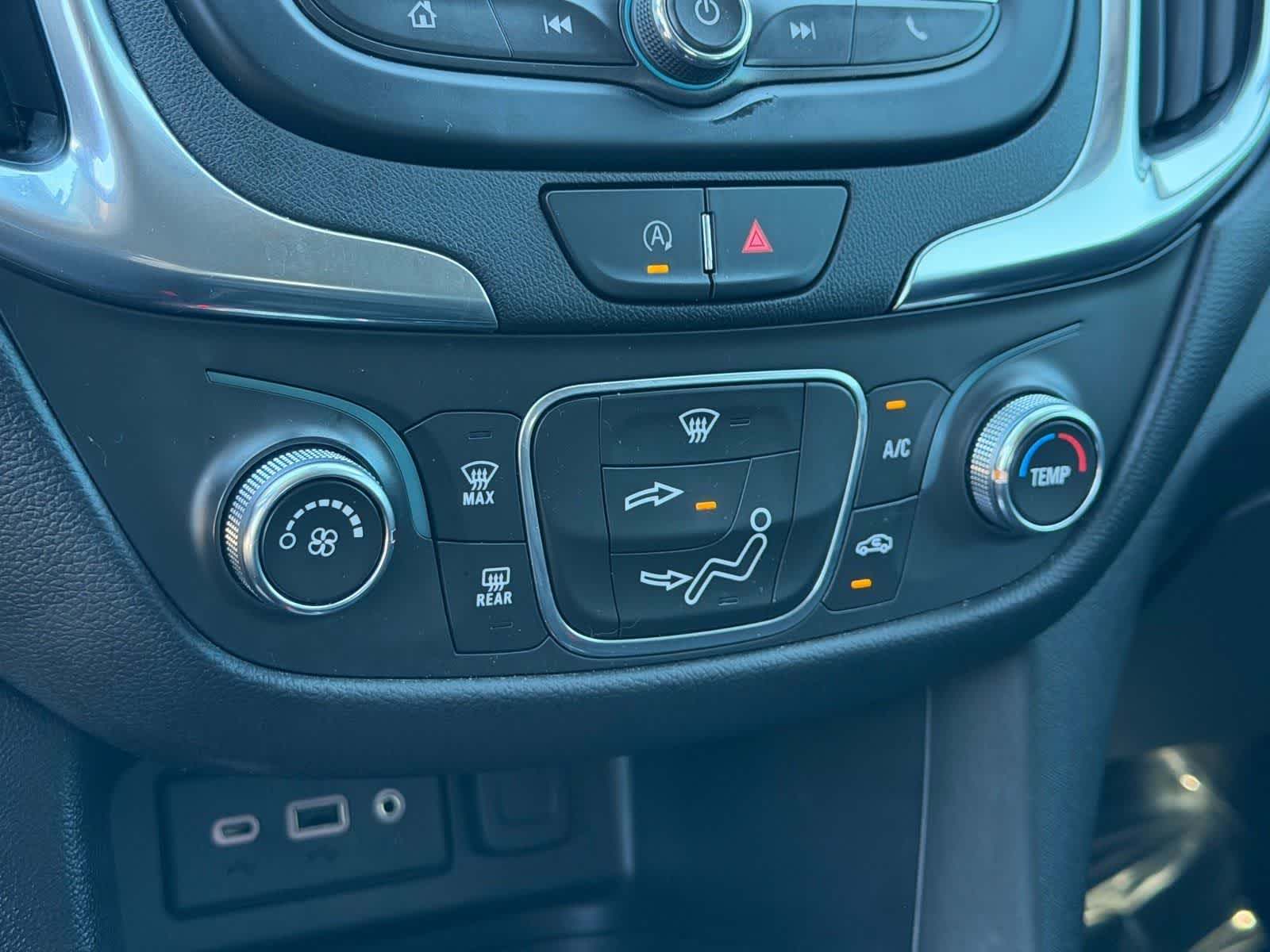 Thumbnail: 2022 Chevrolet Equinox - 25