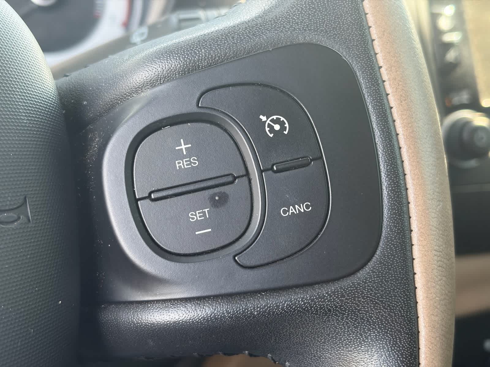 Thumbnail: 2017 Fiat 500L - 16