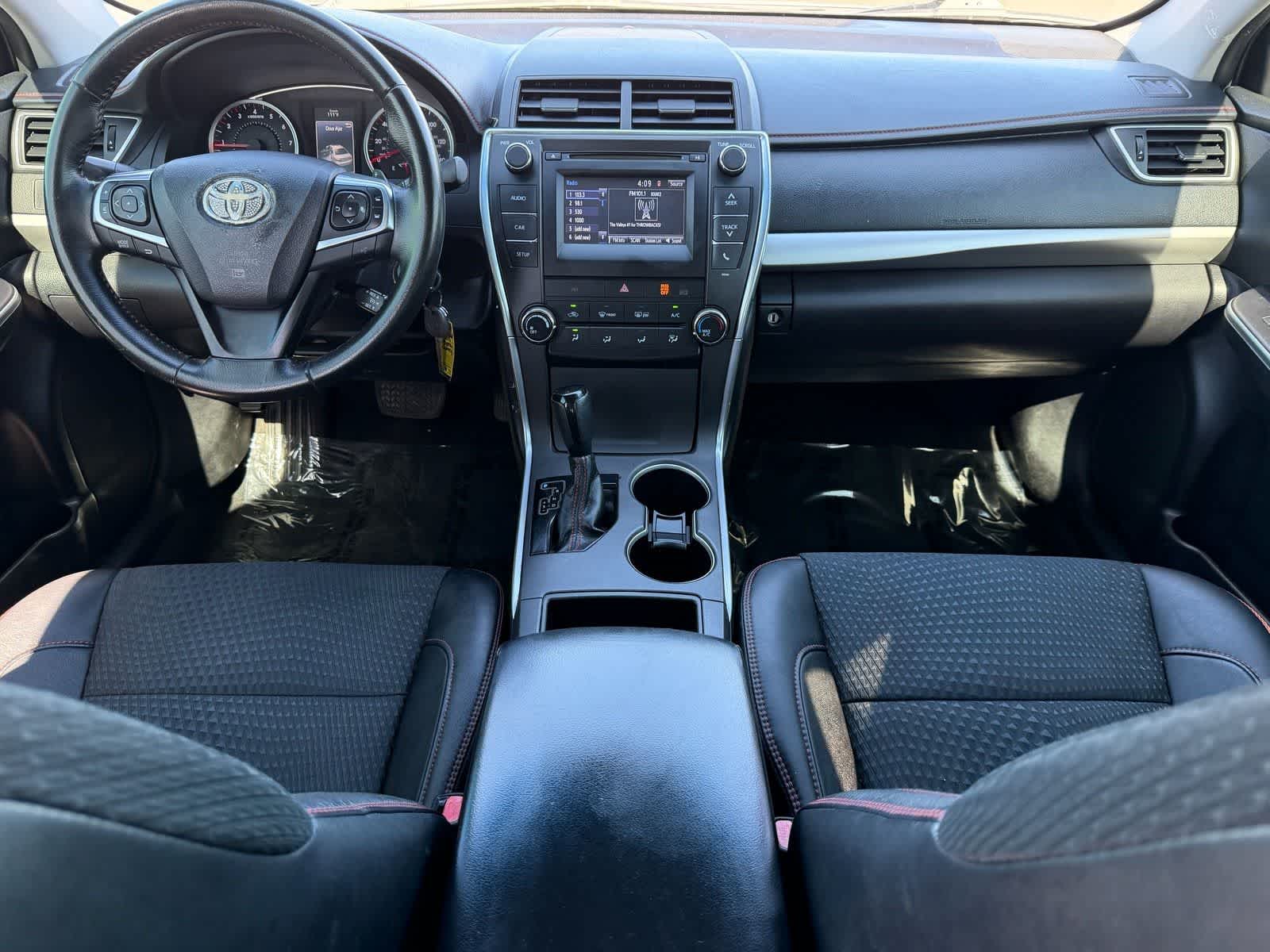 Thumbnail: 2015 Toyota Camry - 16