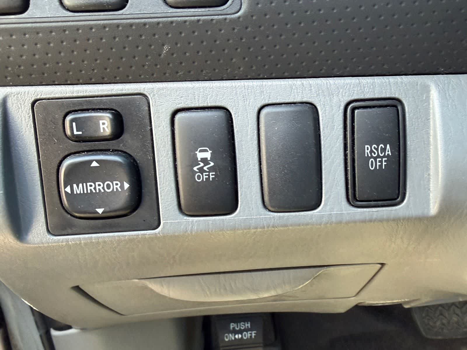Thumbnail: 2009 Toyota Tacoma - 8