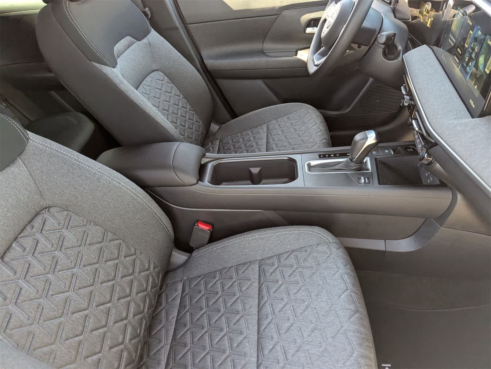 Thumbnail: 2026 Nissan Kicks - 13