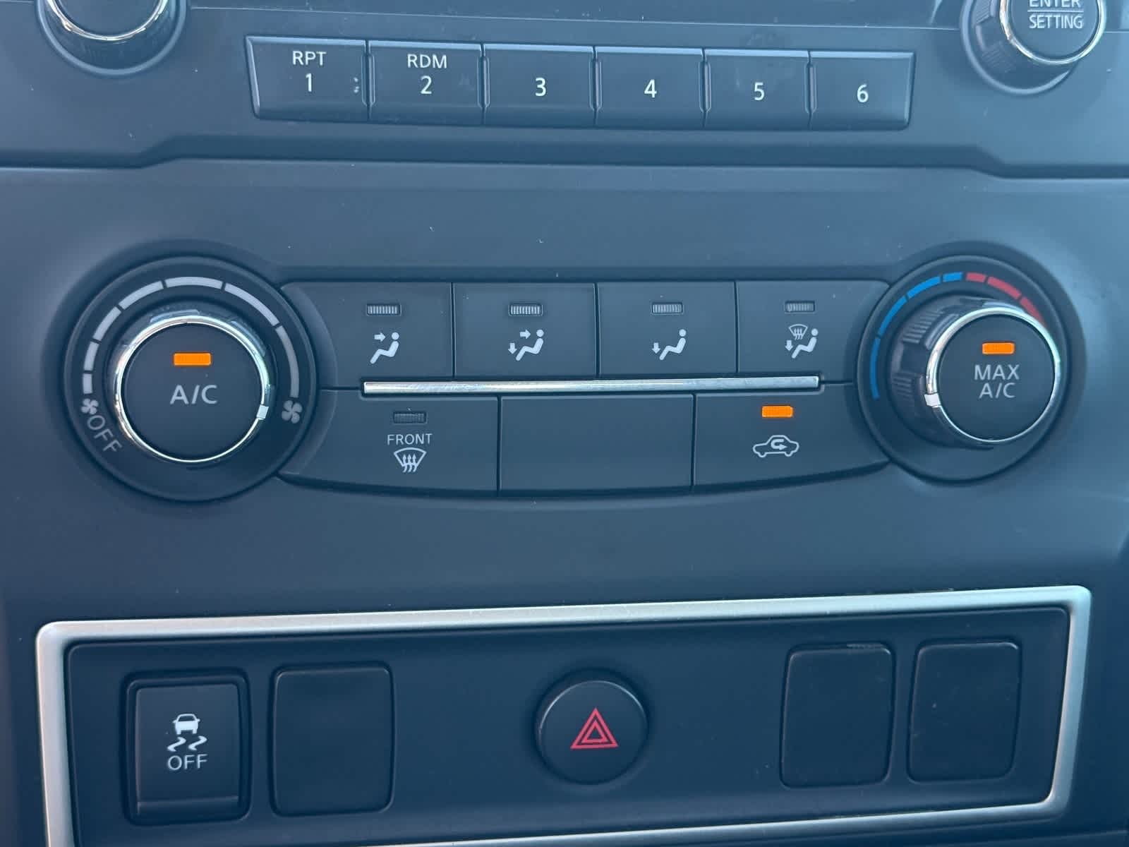 Thumbnail: 2017 Nissan Titan - 21